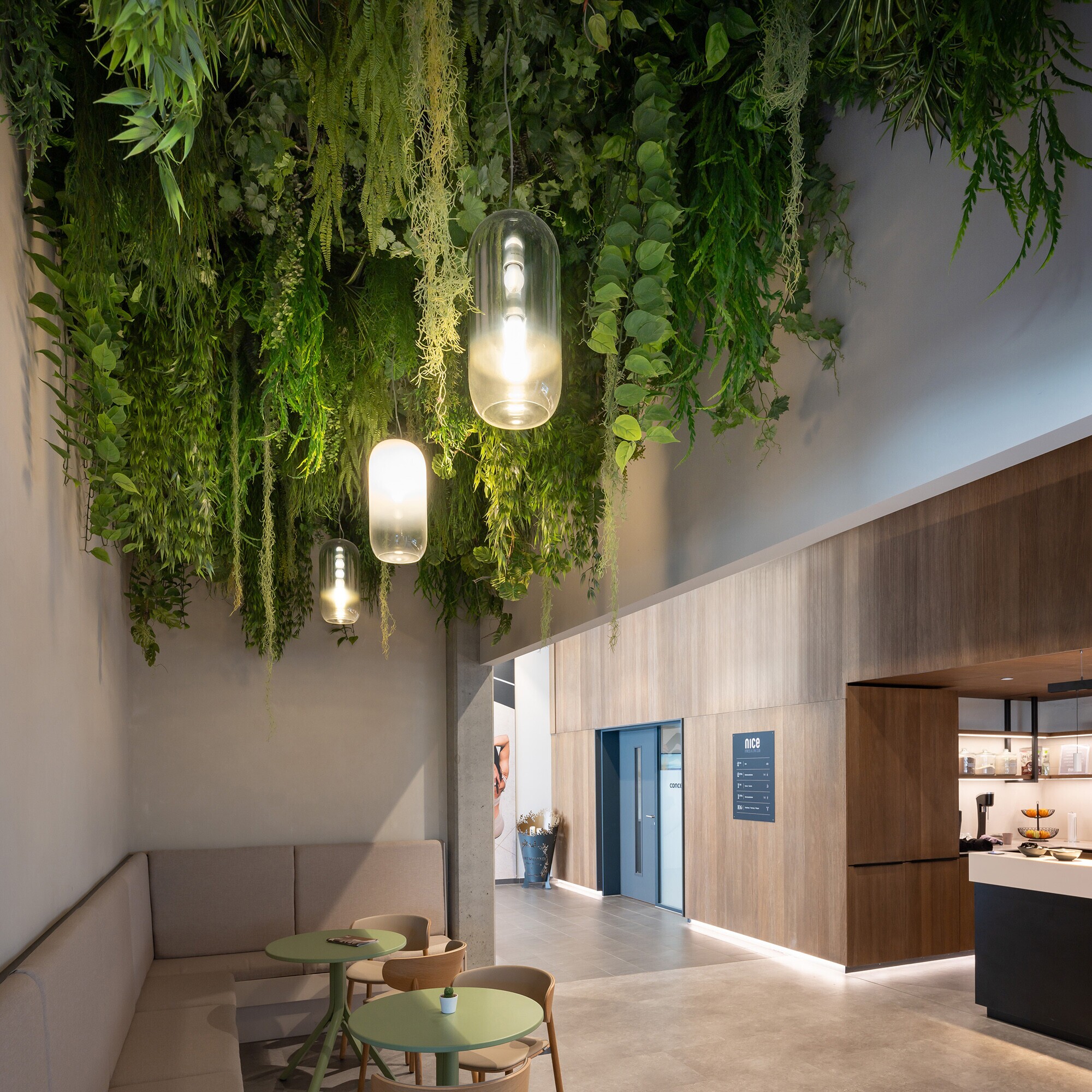 Gople Sospensione Suspension Lamp