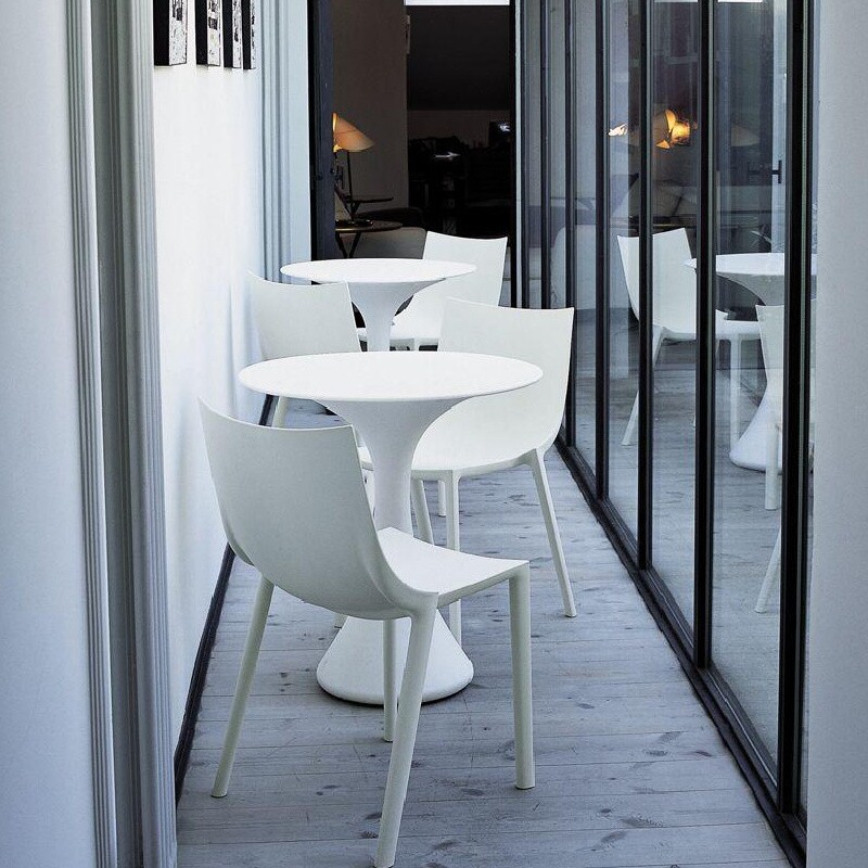 Kissi Kissi Garden Table