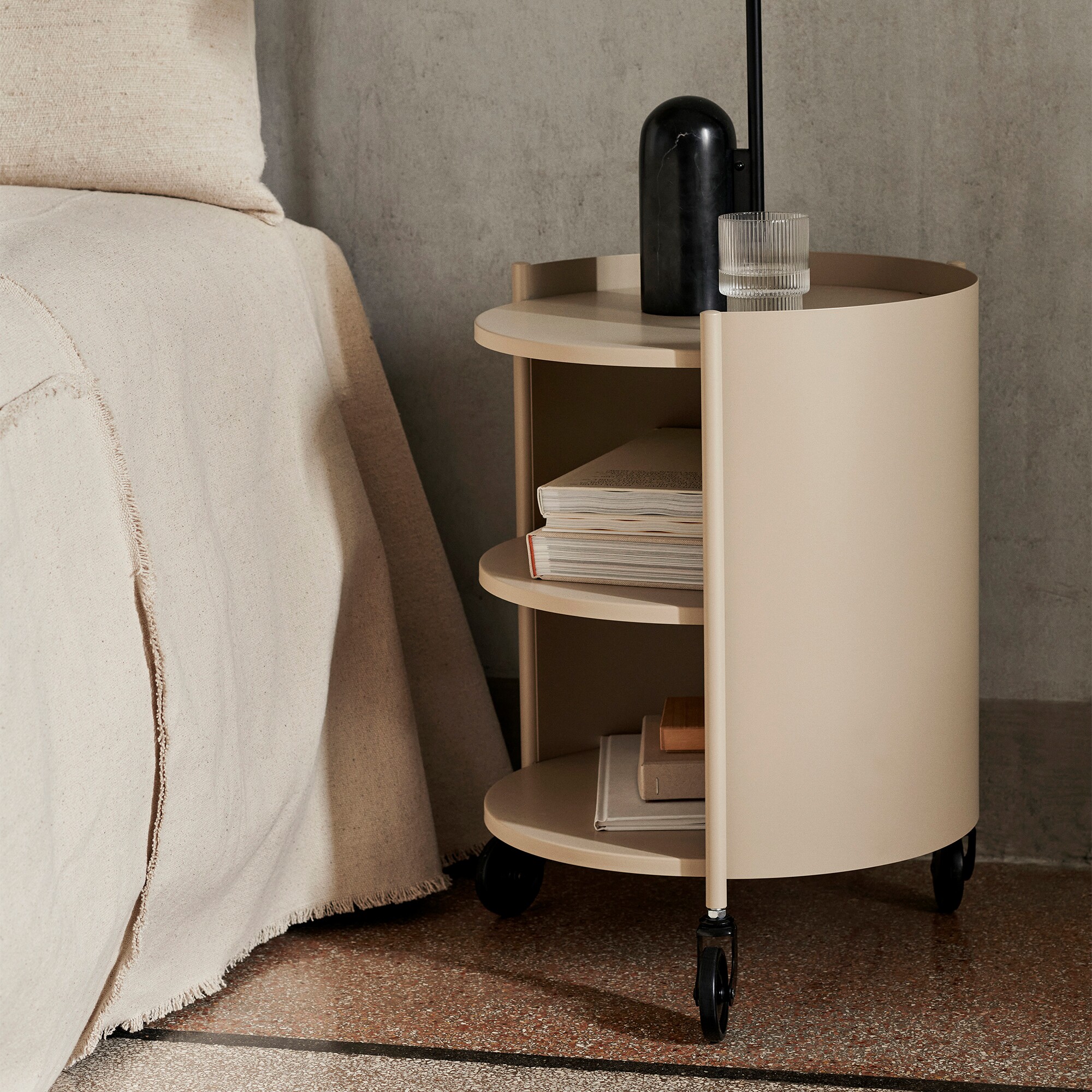 Eve Container with Wheels