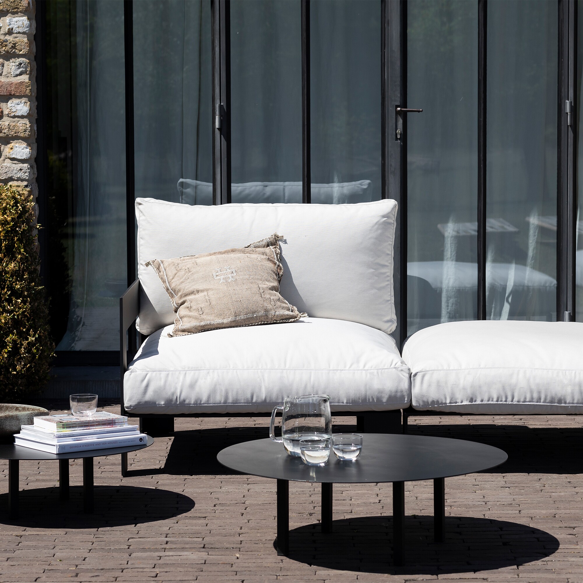 02 Coffee Table Ø 78cm