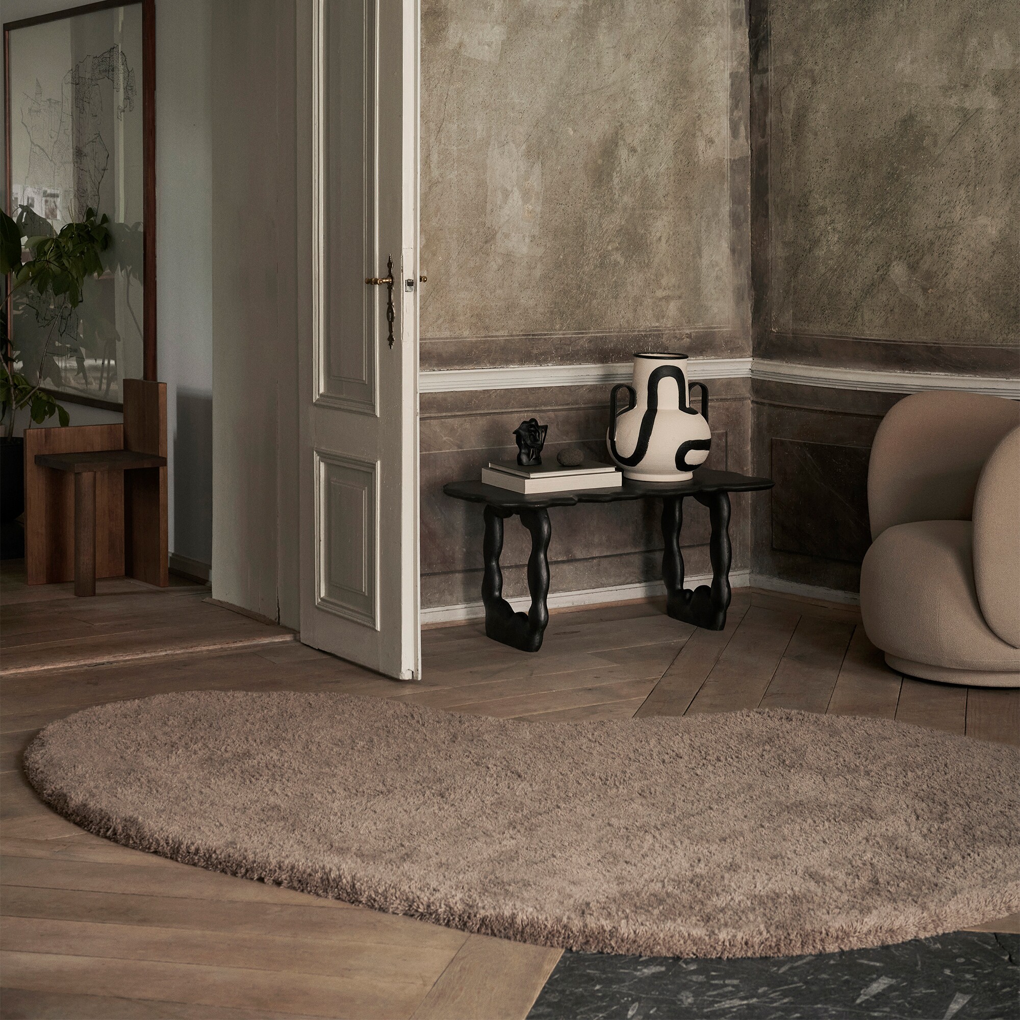 Forma Wool Rug L