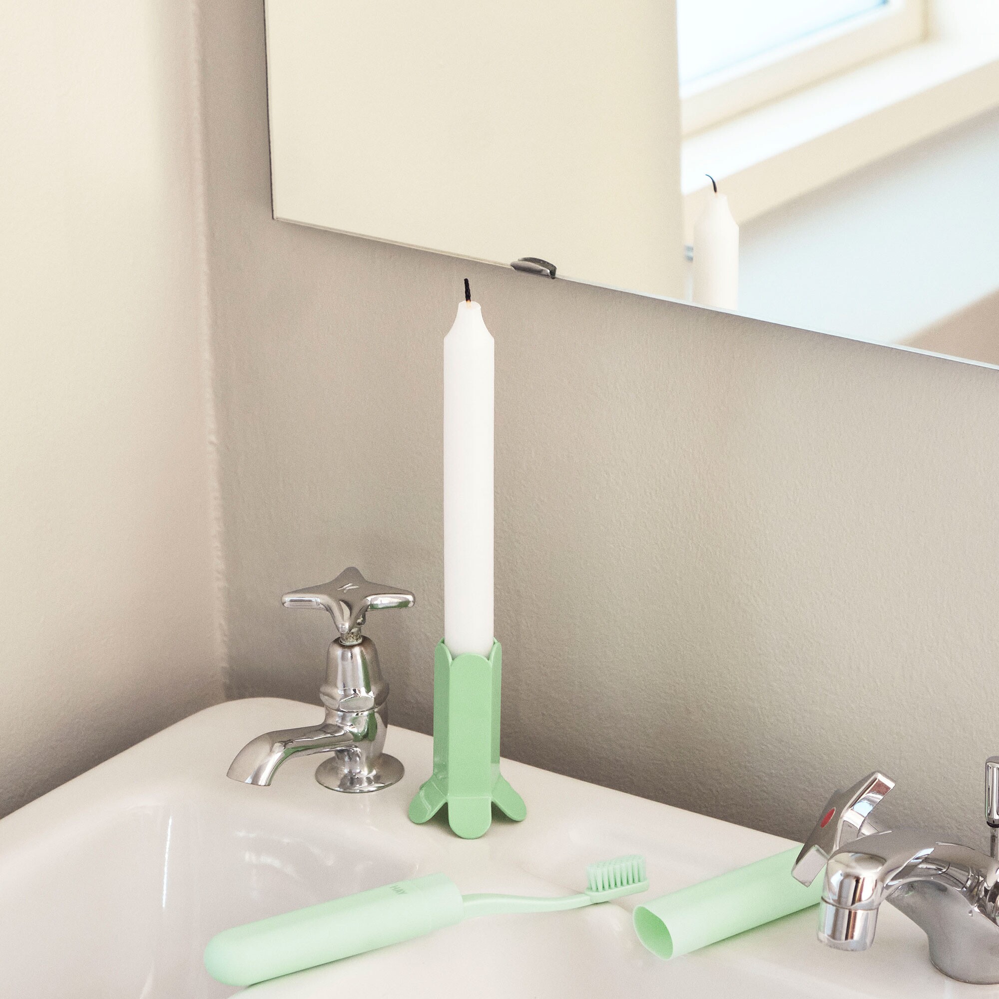 Arcs Candle Holder L