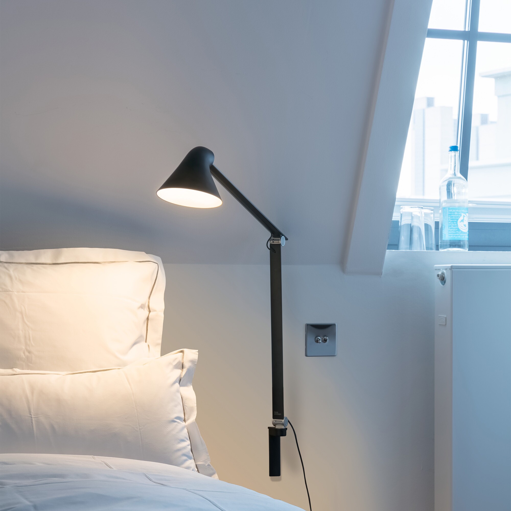 NJP LED Wall Lamp long