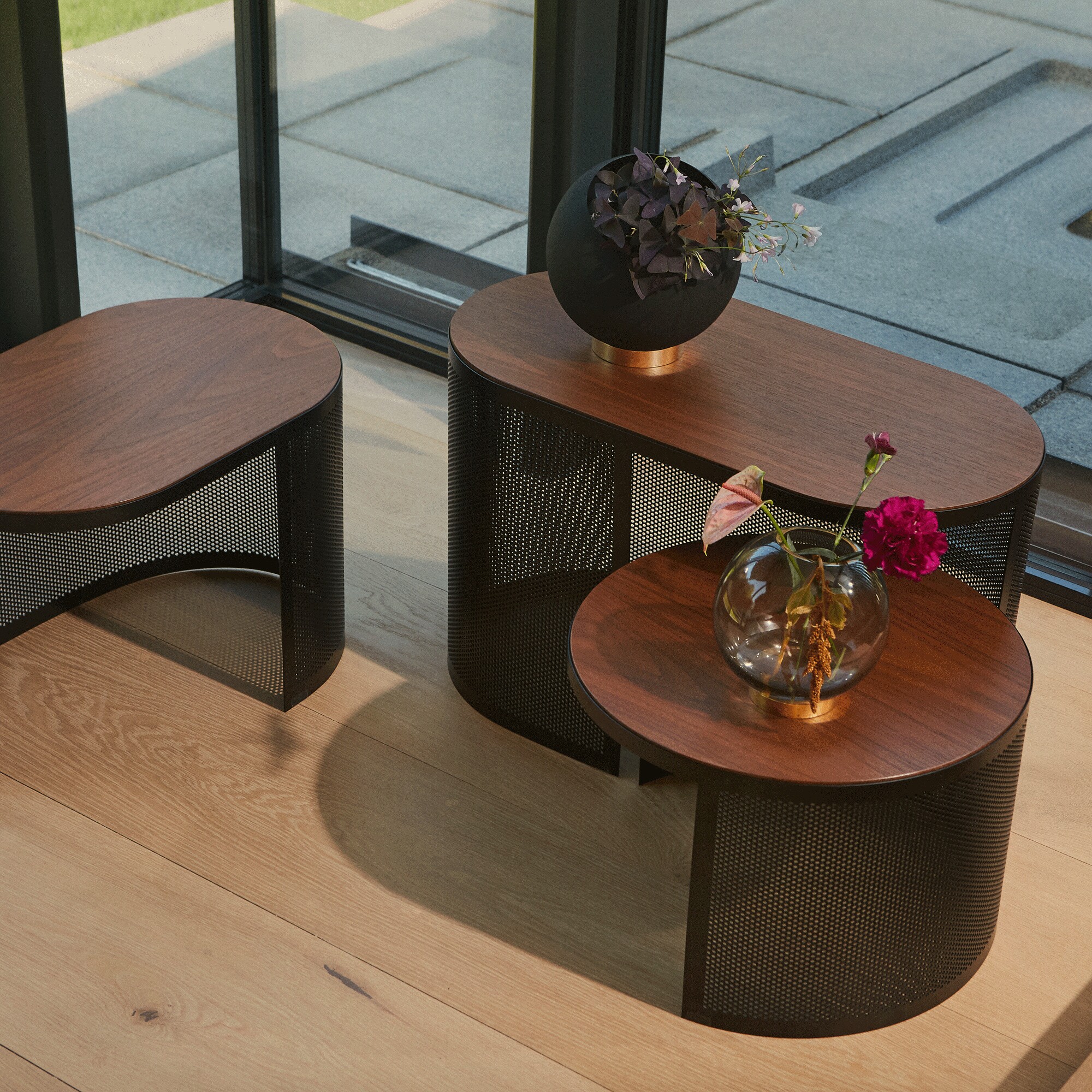 Globe Plant Pot Ø 21cm