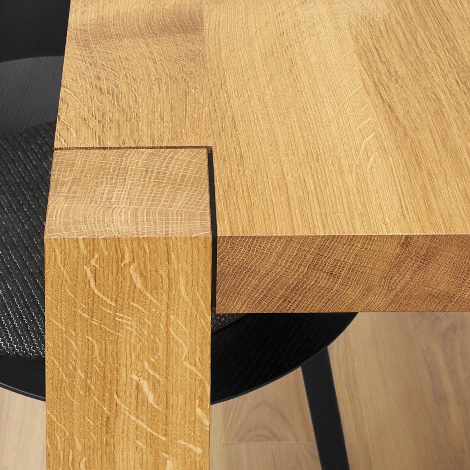 e15 TA22 Holborn Wooden Dining Table