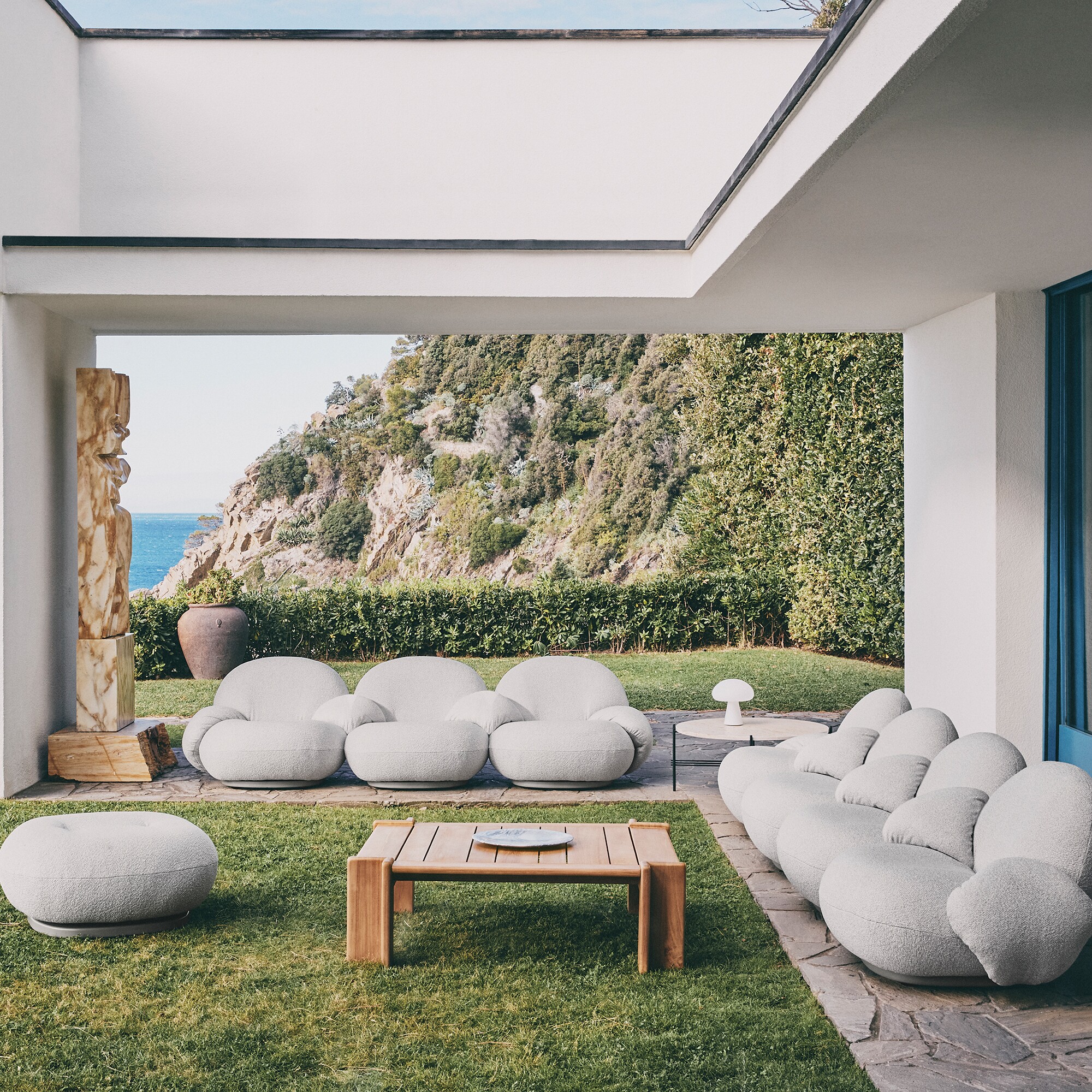 Atmosfera Garden Side Table 113x100cm