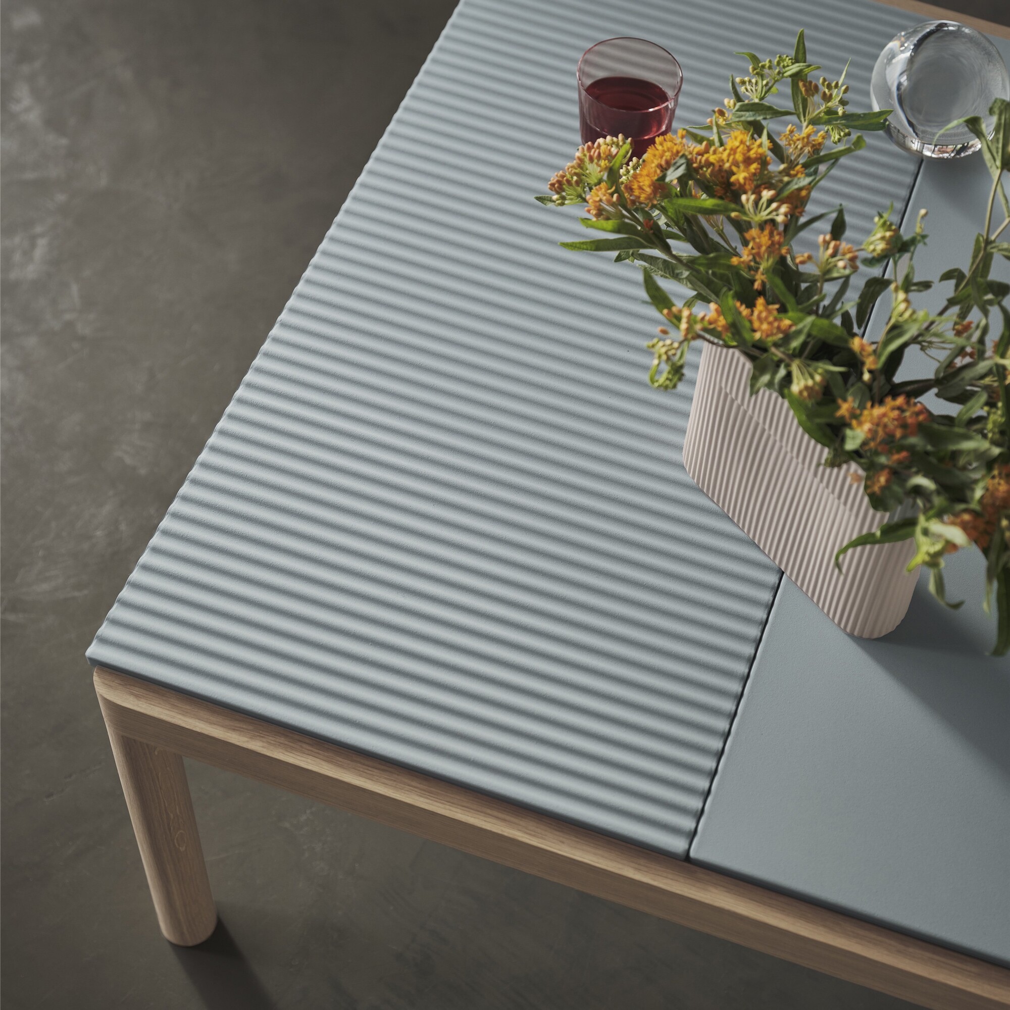 Couple Coffee Table 80x84x40 cm Wavy