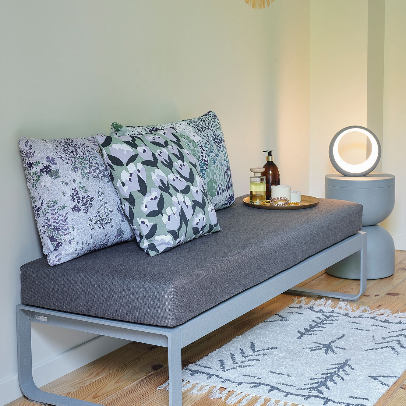 Hoopik Battery LED lamp