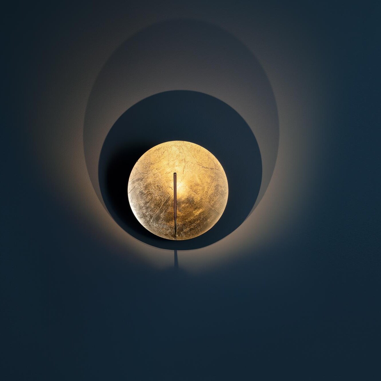 Luna W LED Wall Lamp