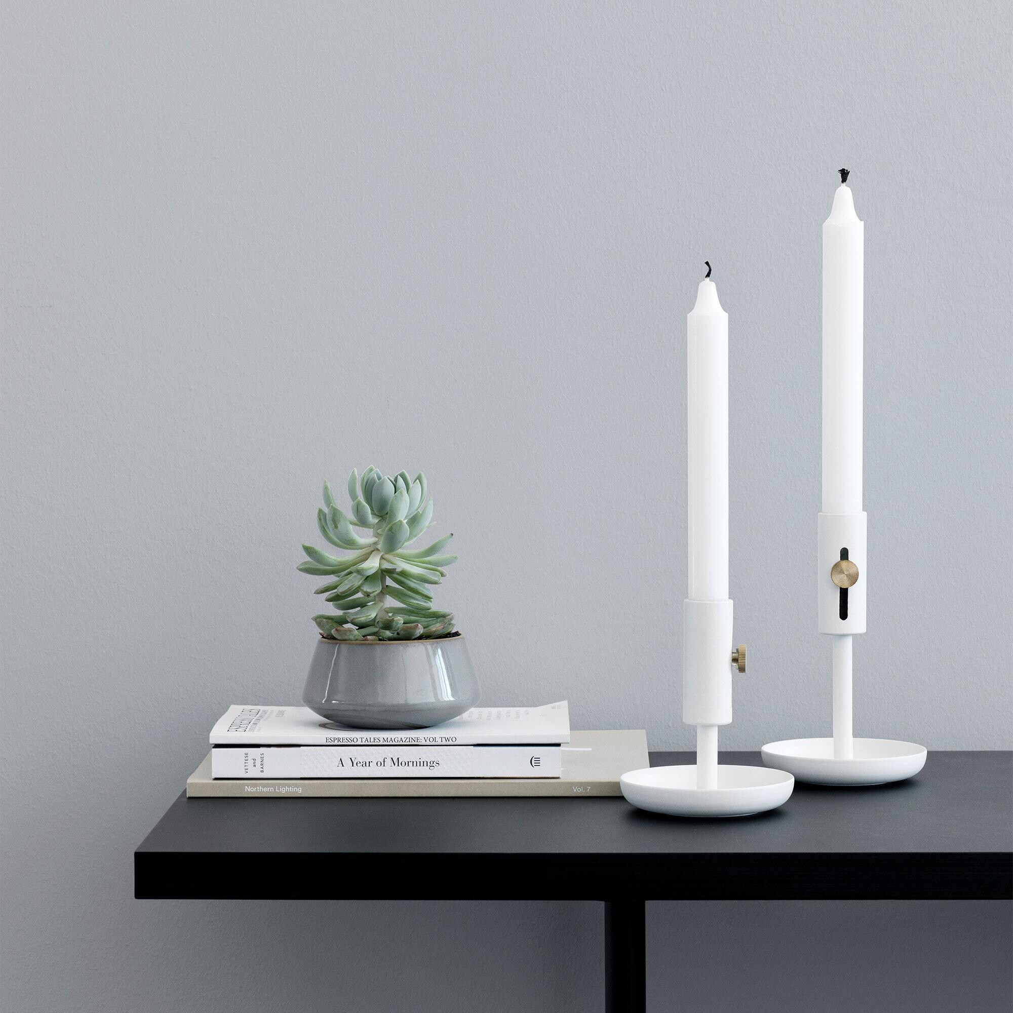 Granny Candleholder Low