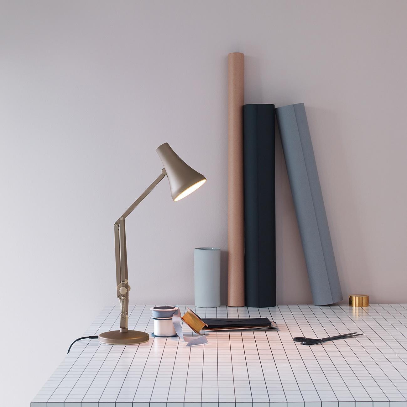 90 Mini Mini LED Table Lamp