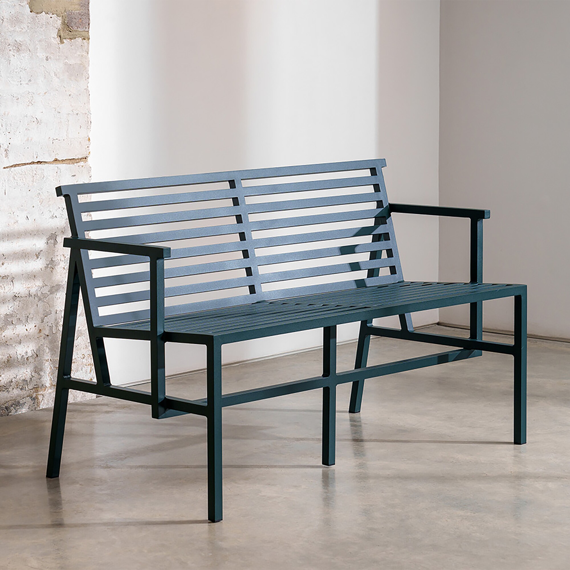 19 Outdoors Dining Bench 125x75cm