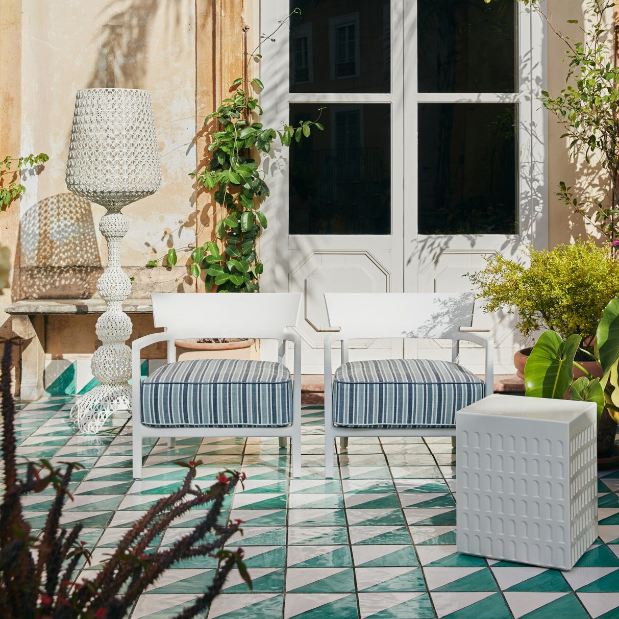 Cara Garden Easy Chair