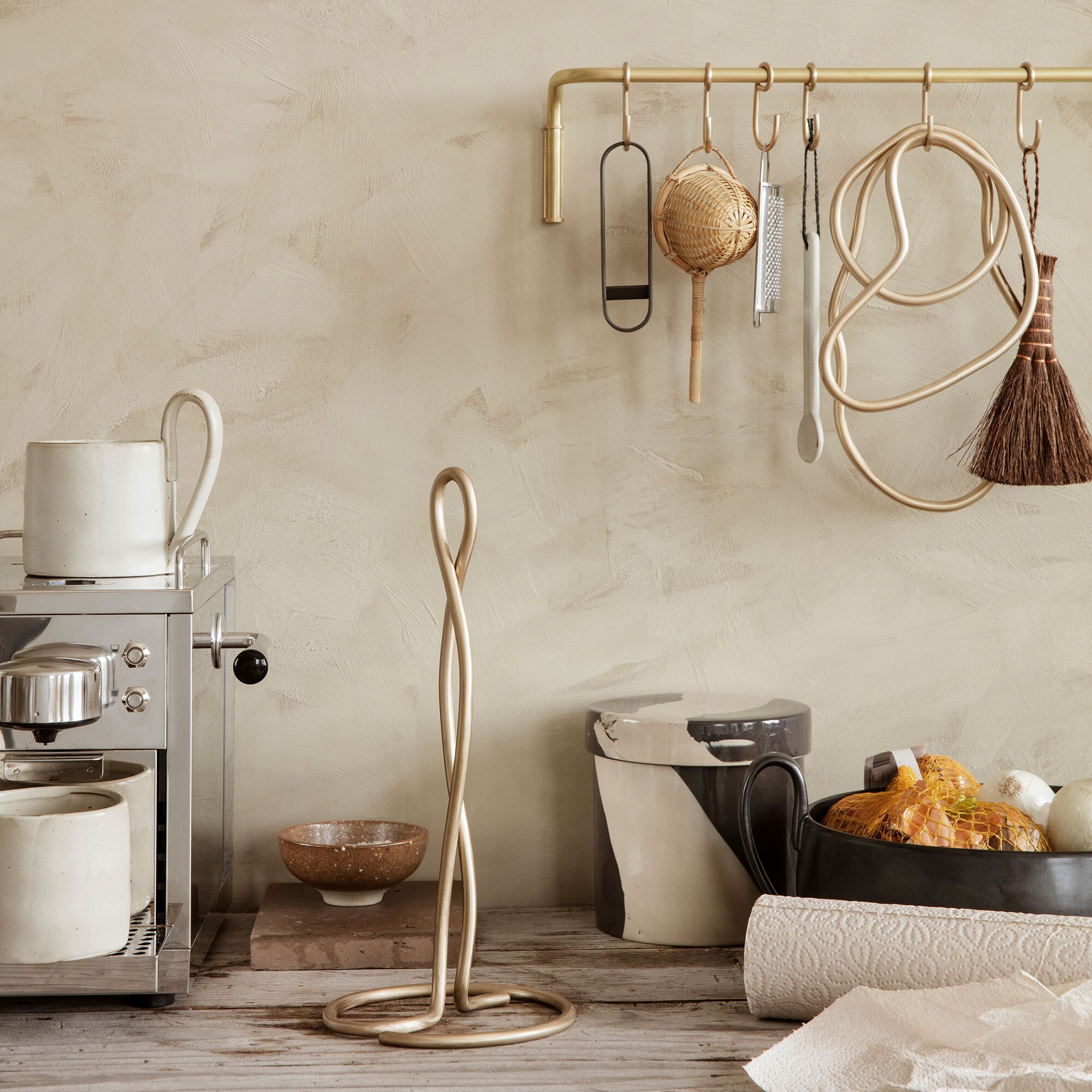 Curvature Kitchen Roll Holder