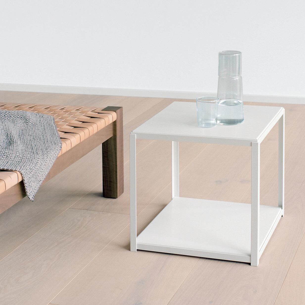 FK12 FortyForty Side Table stackable