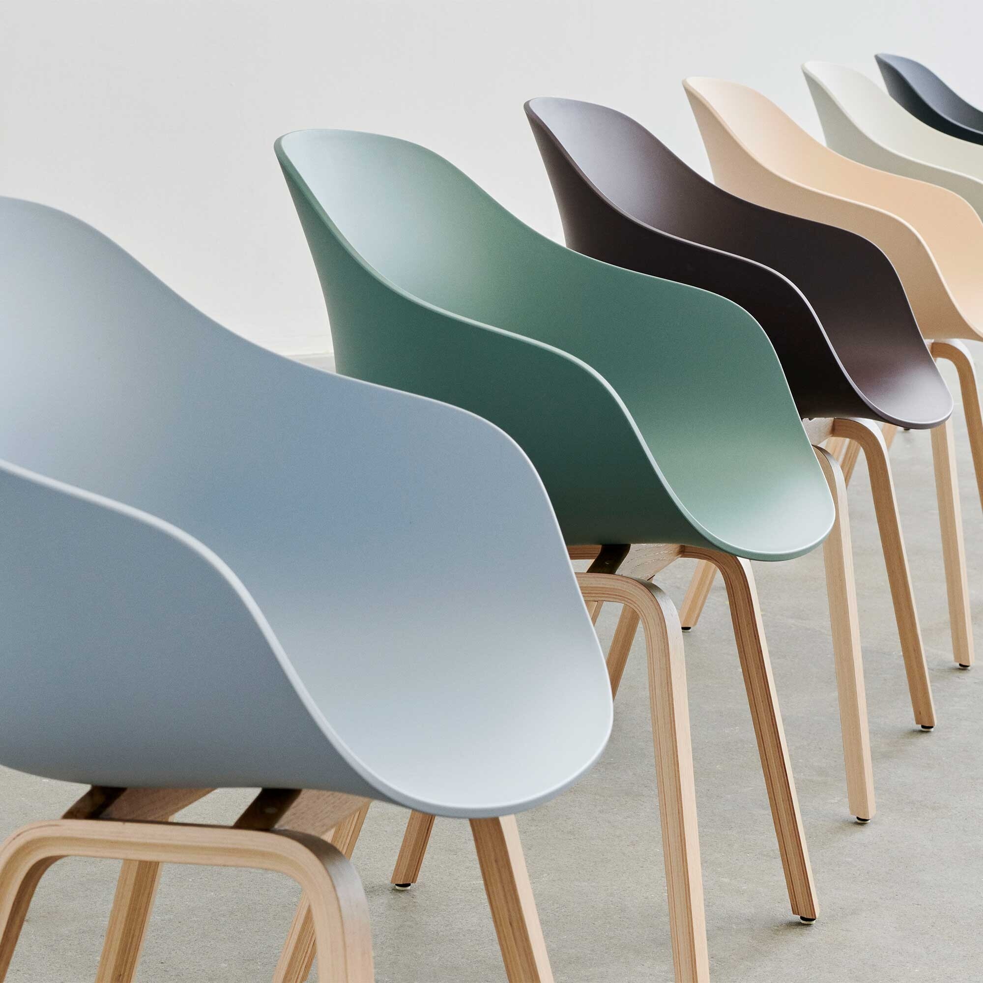 About a Chair AAC 222 2.0 Armchair Lacquered Oak