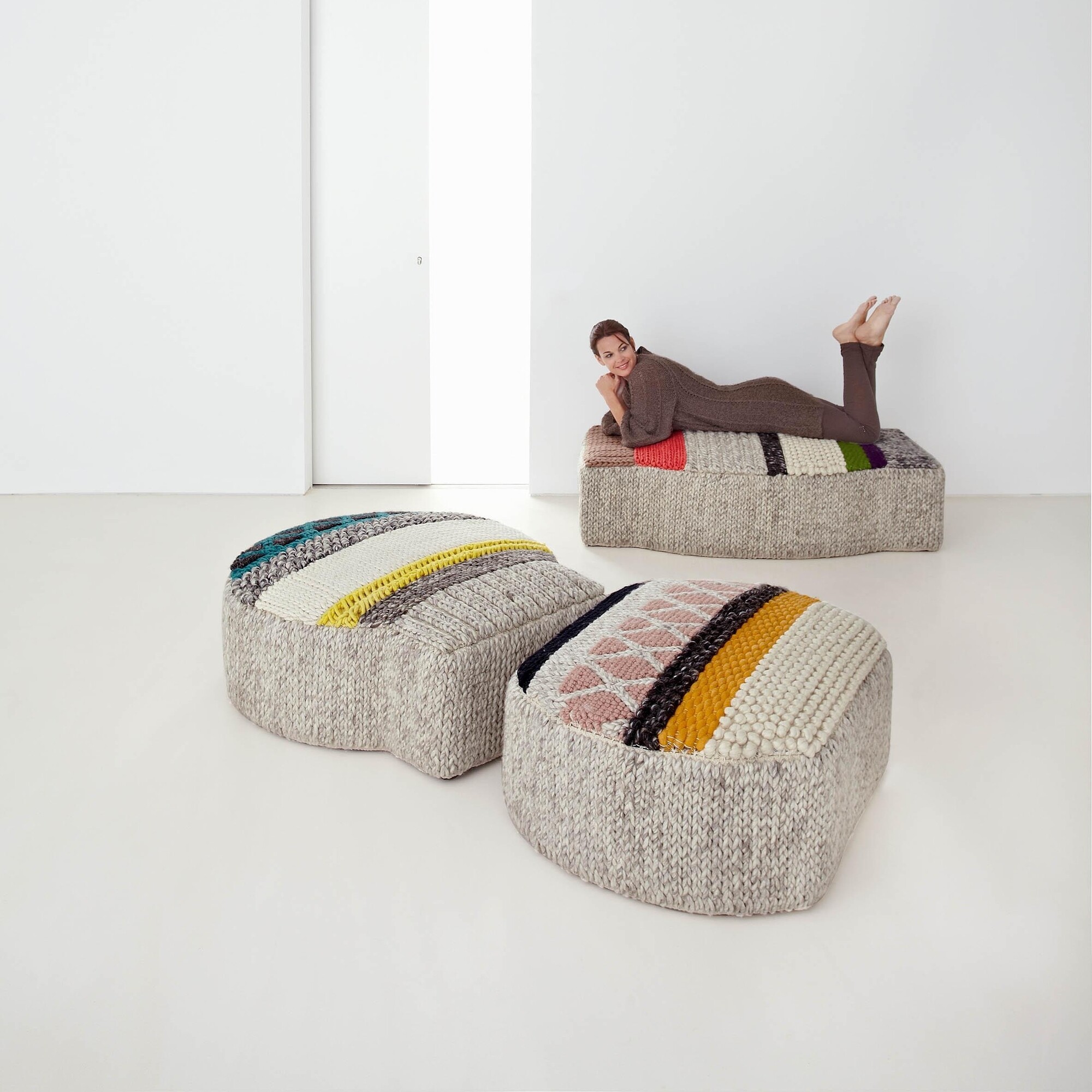 Mangas Campana Pouf