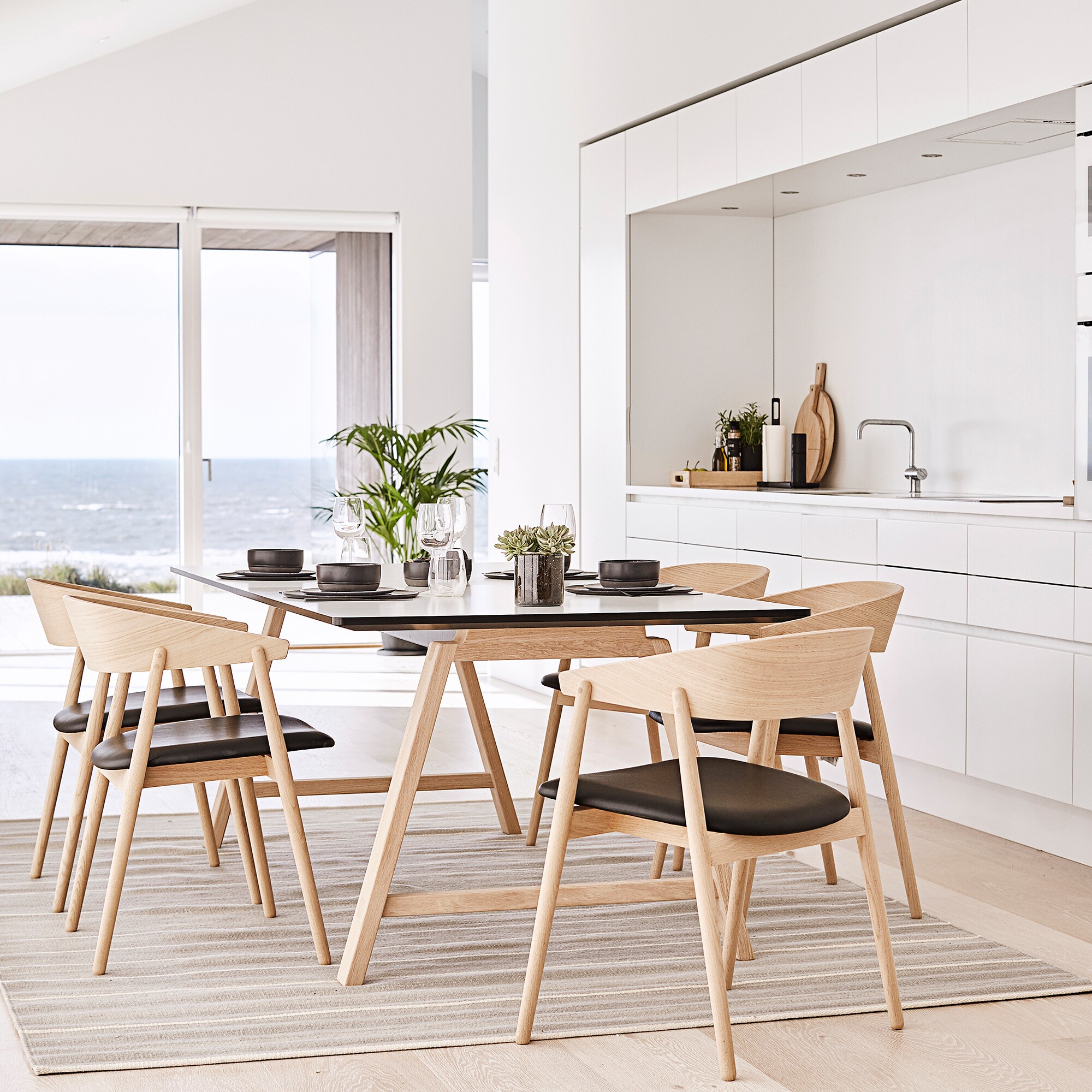 AC2 Arm Chair Leather