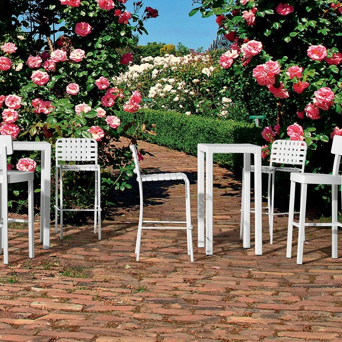 InOut 828 Outdoor Bar Stool