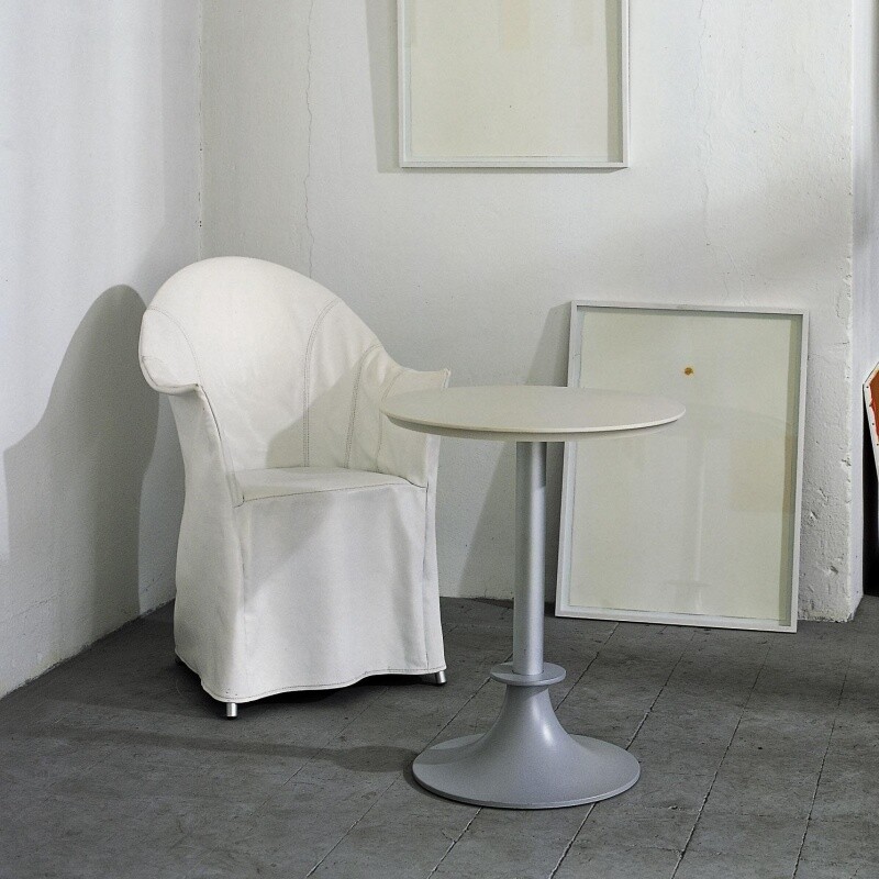 Lord Yi + Yo Set: 1 Table + 2 Chairs