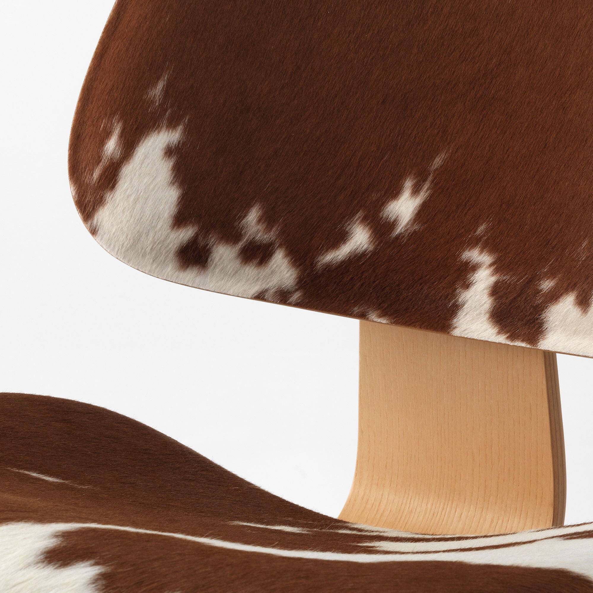 LCW Chair Calf's Skin