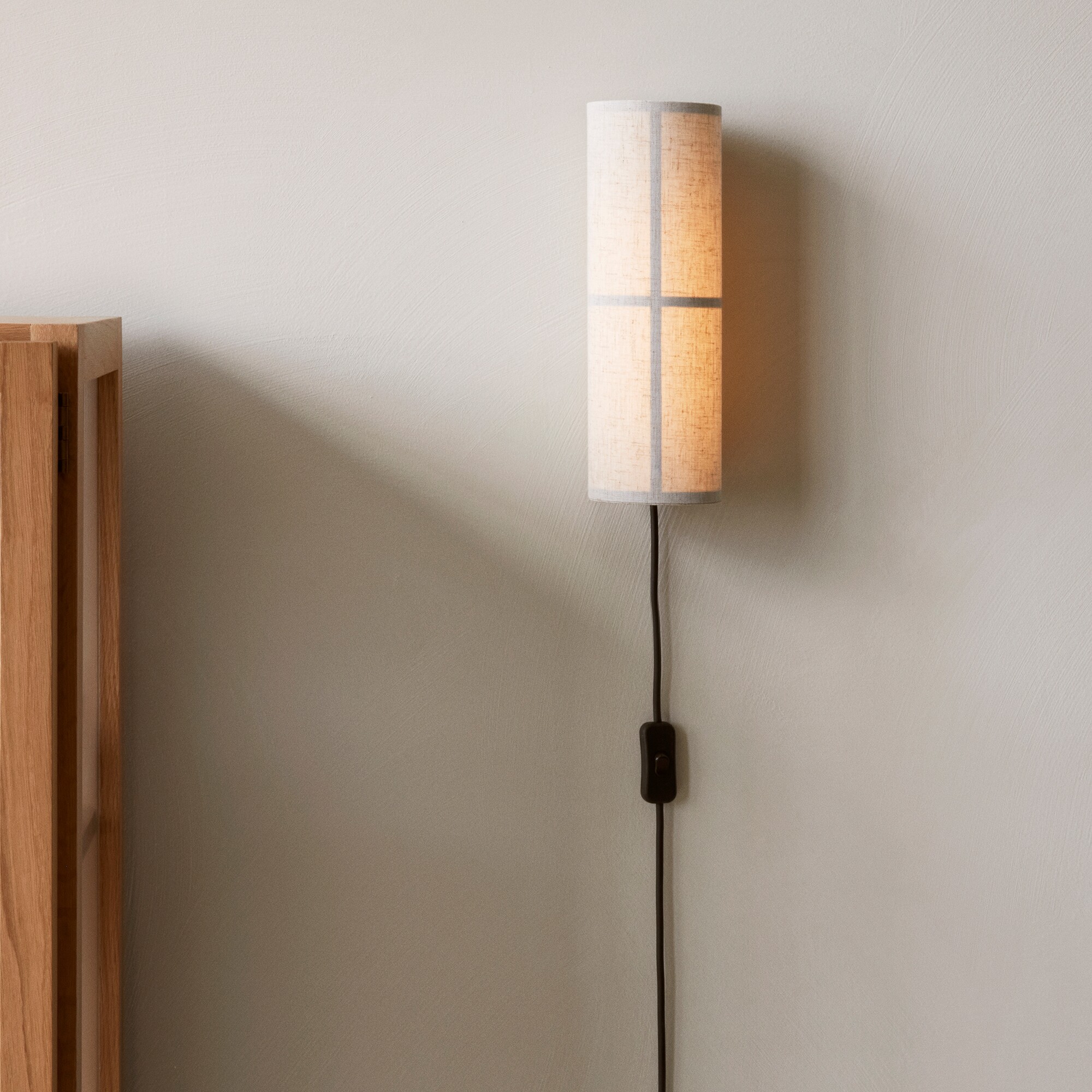 Hashira LED Wall Lamp