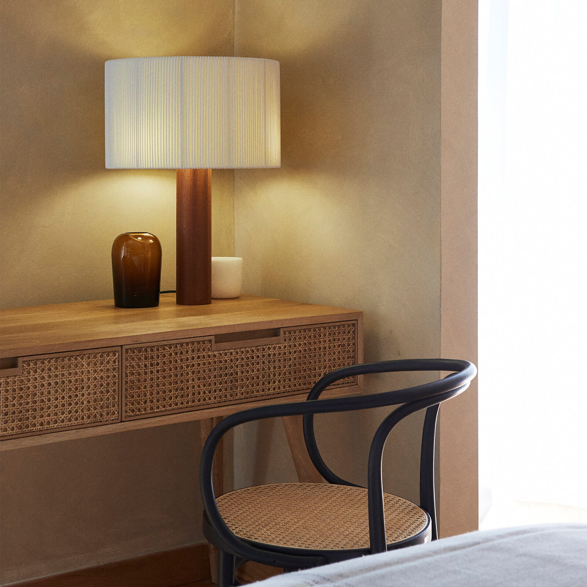 Moragas Table Lamp