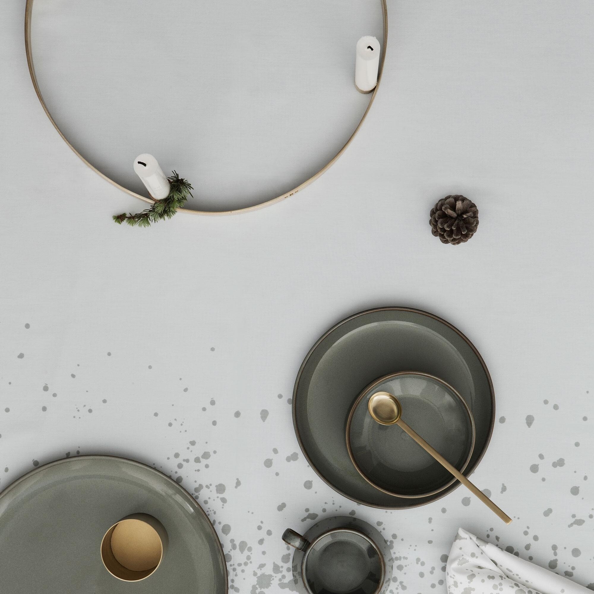 Circle Candle Holder