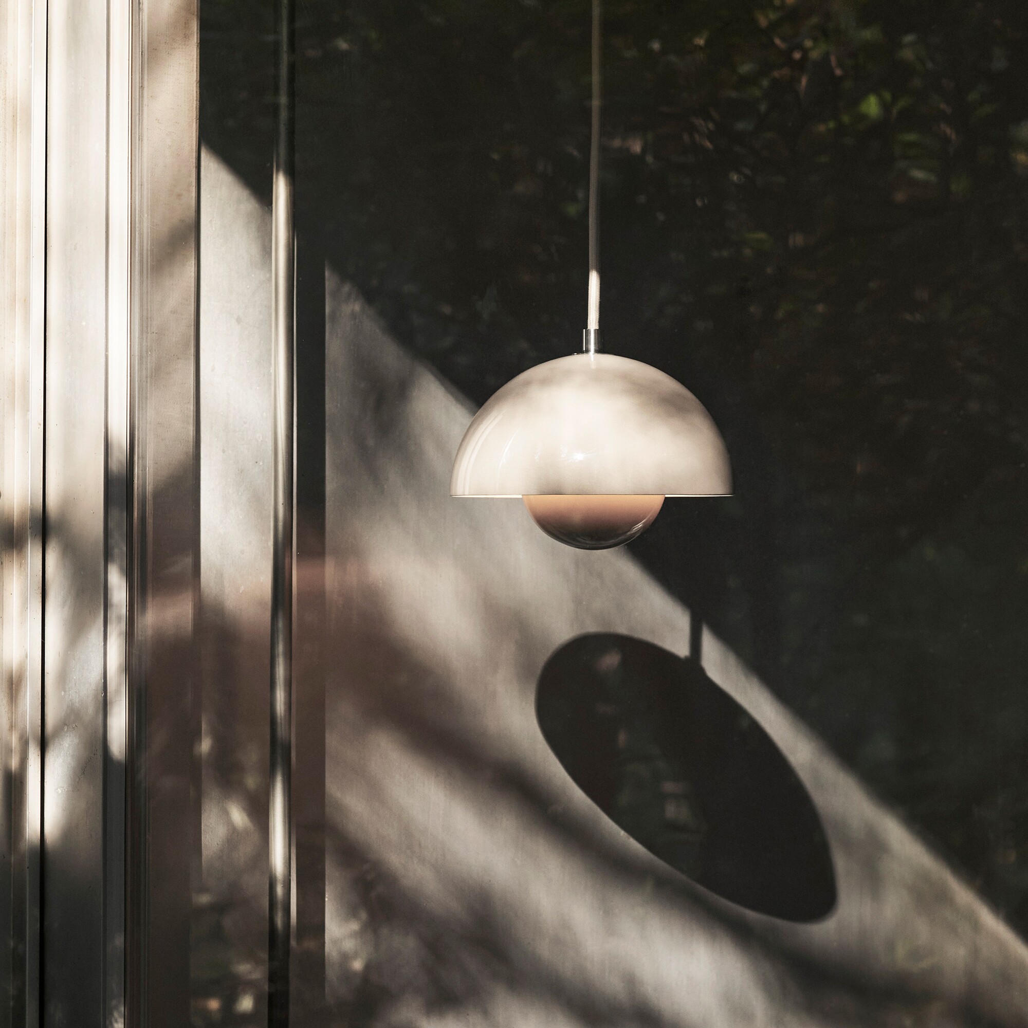 Flowerpot VP10 Suspension Lamp