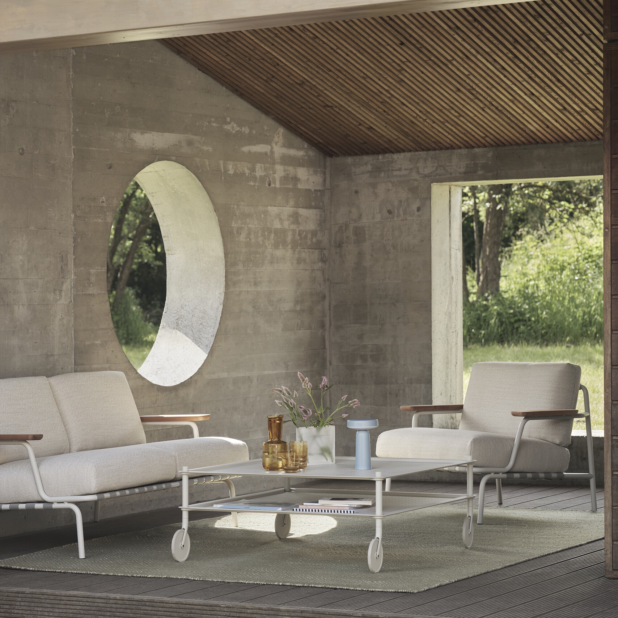 Flow Coffee Table 95.5x95cm