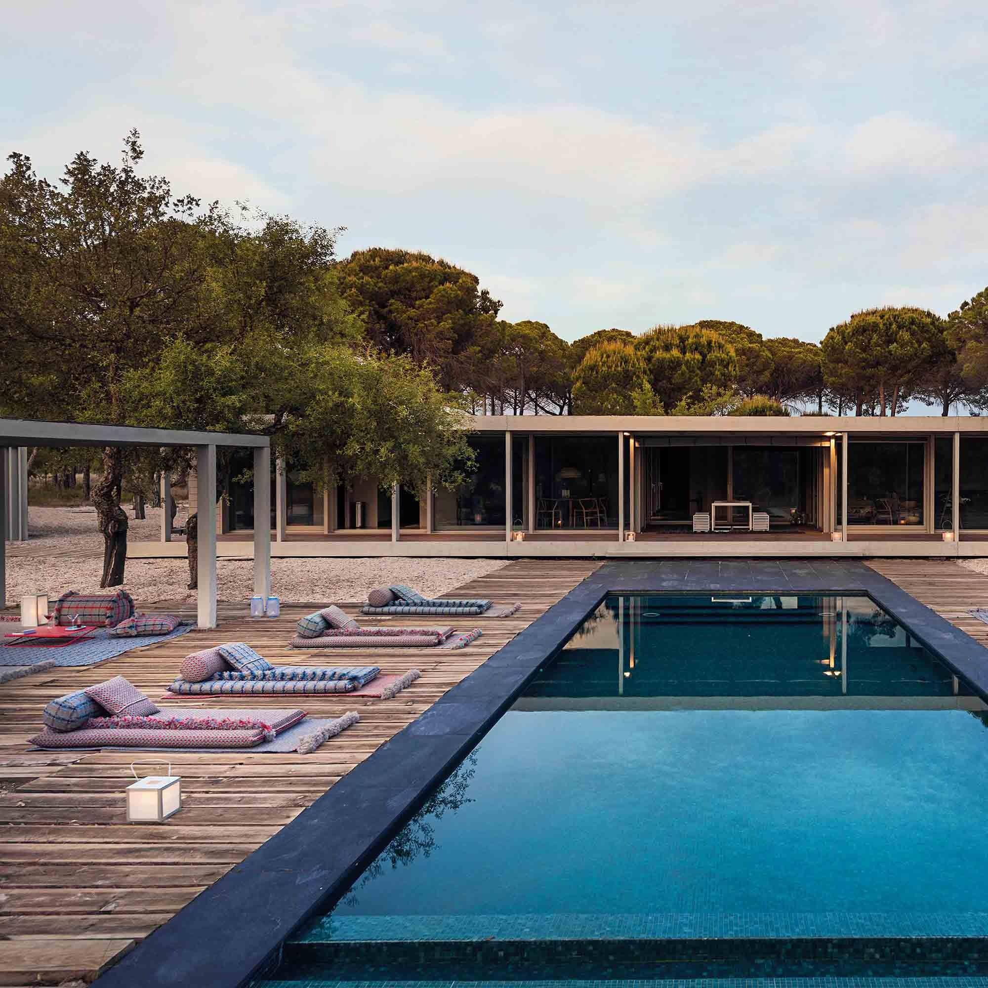 Garden Layers Rug 200x300cm