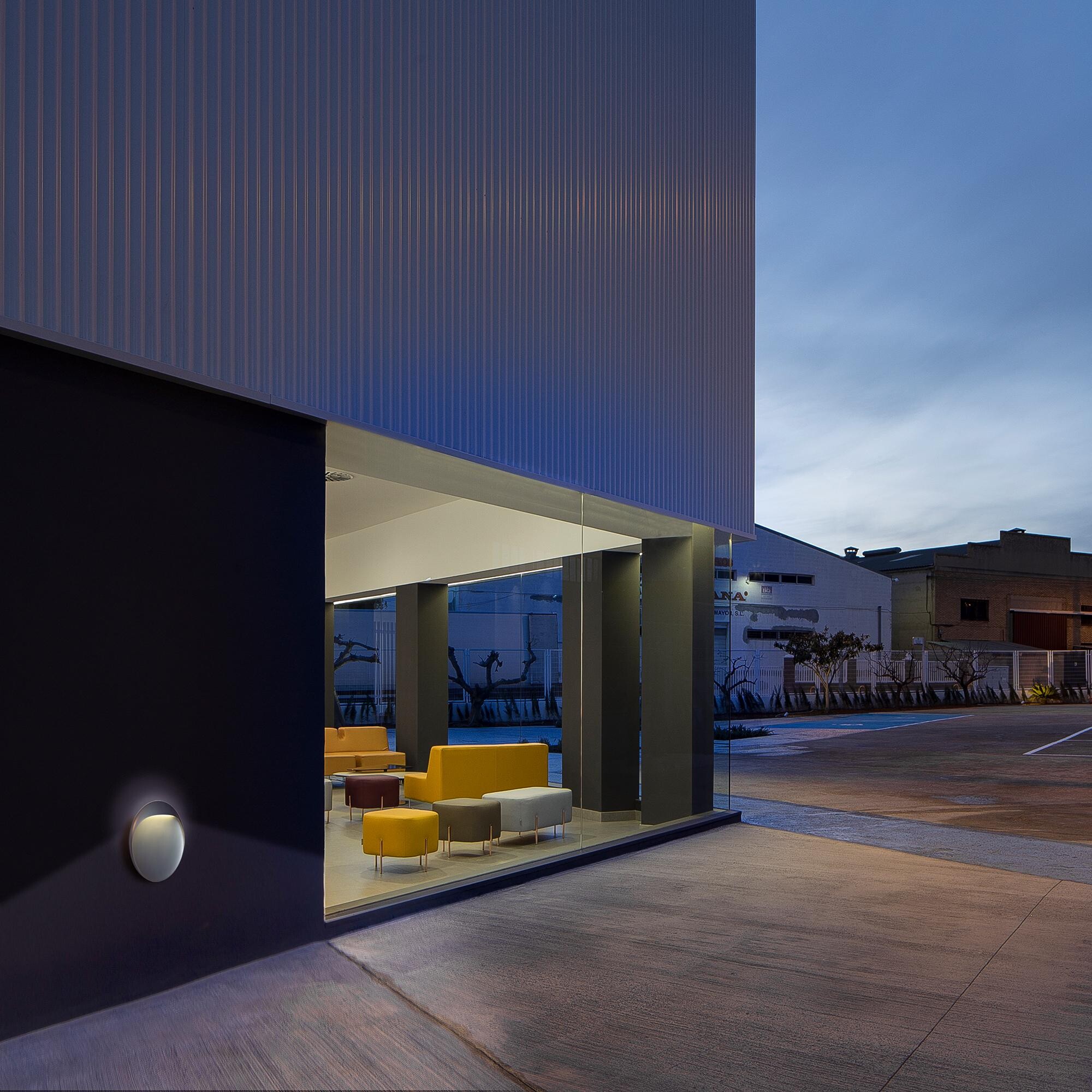 Flindt LED Wall Lamp In/Outdoor