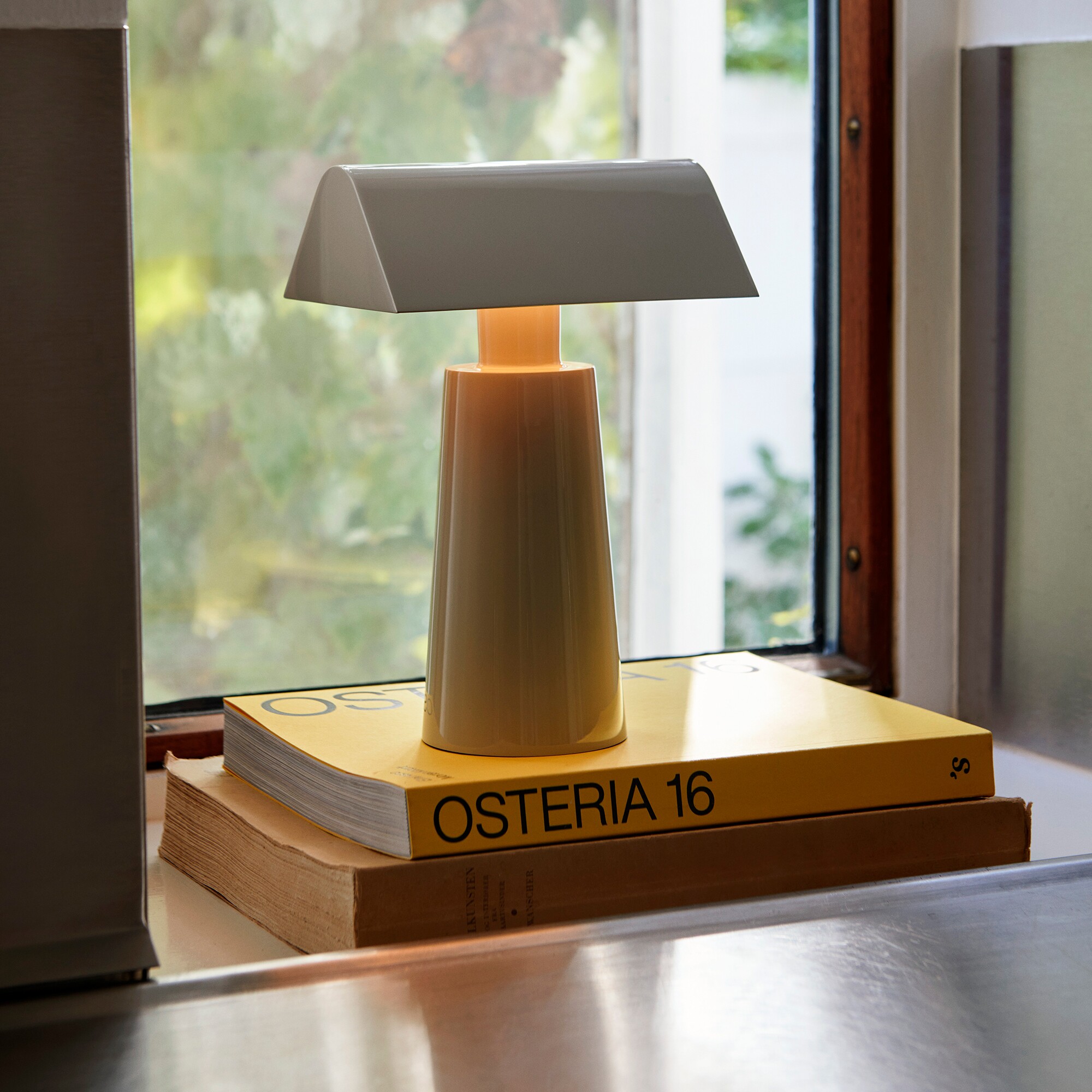 Caret MF1 LED Table Lamp with Battery