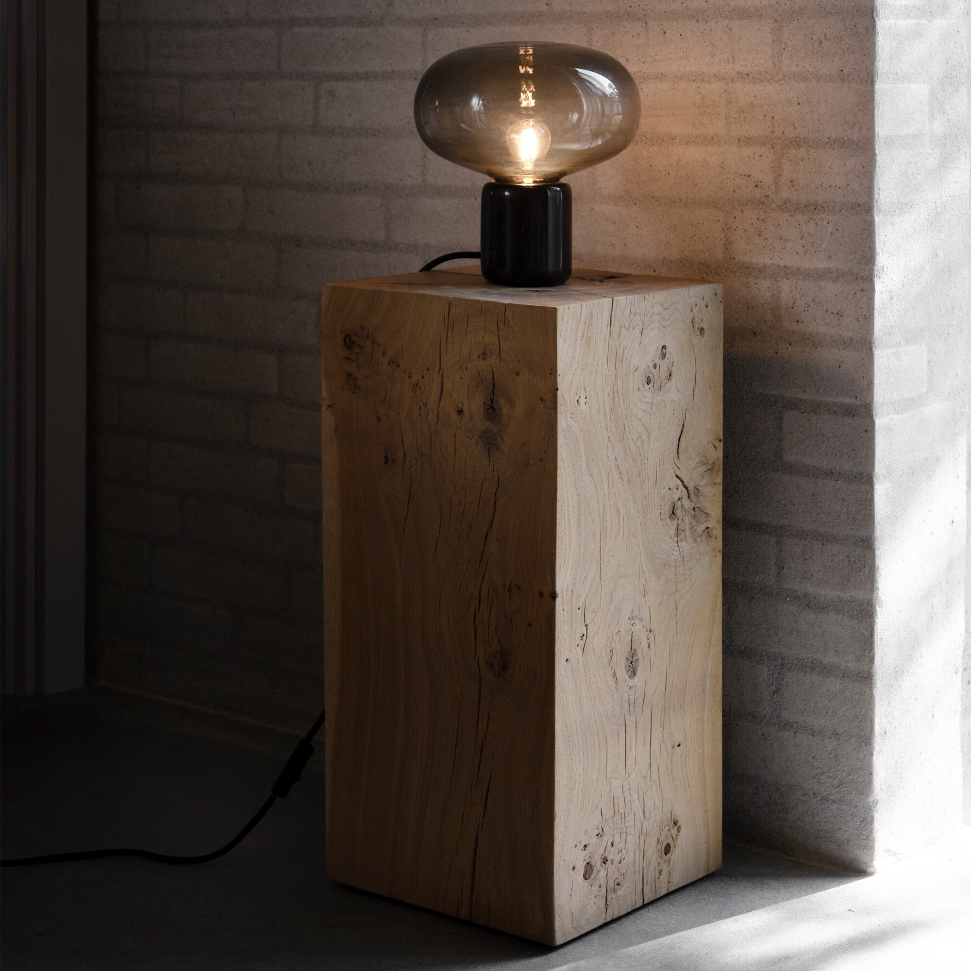 Karl-Johan Table Lamp Marble
