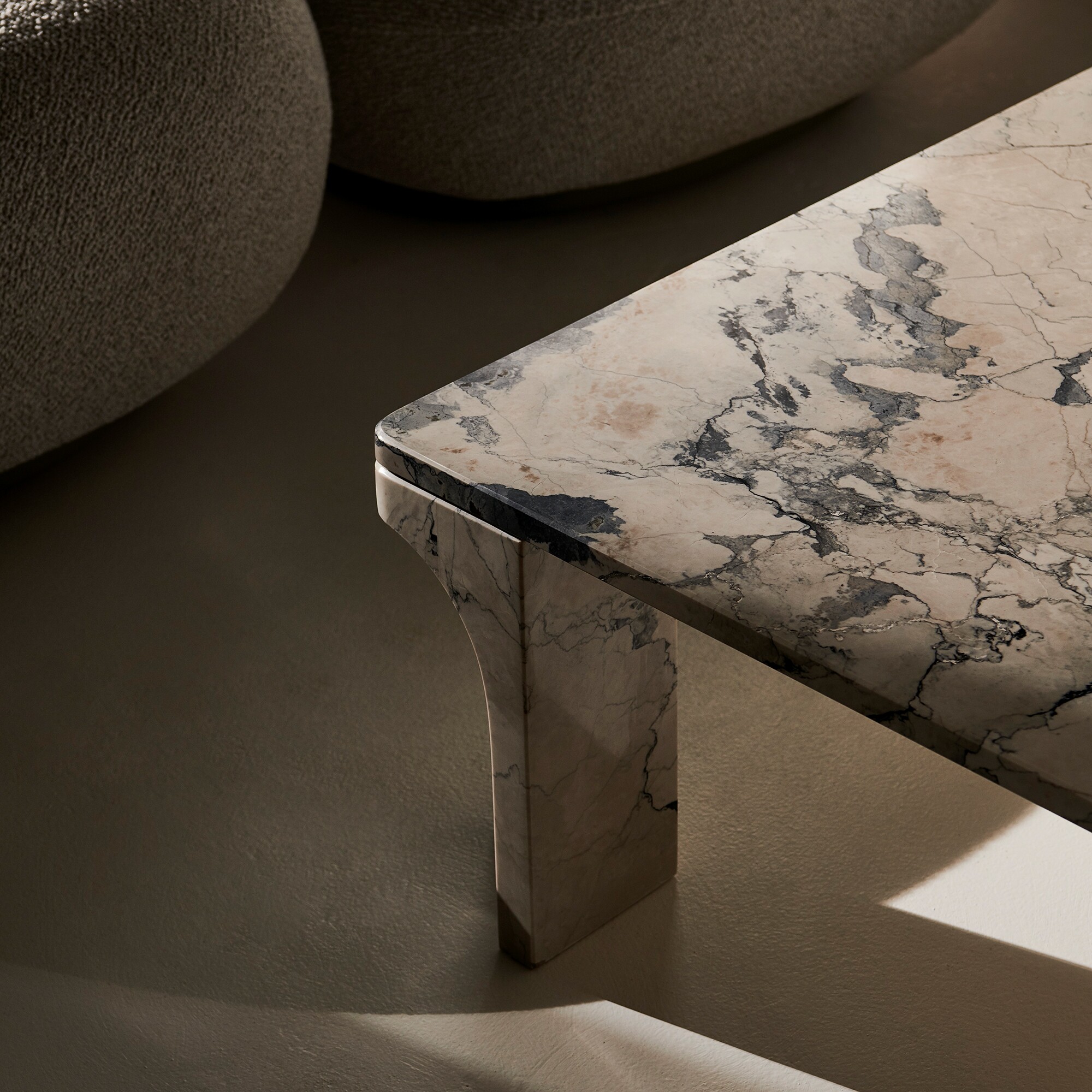 Doric Coffee Table 80x140cm