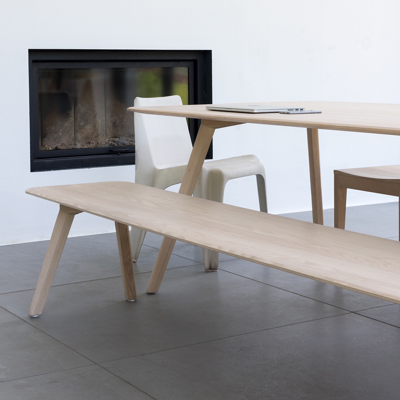 Meyer 23 Medium Dining Table 160x92x73cm