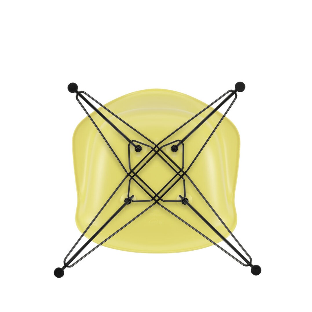 Eames Plastic Armchair DAR RE Black Base