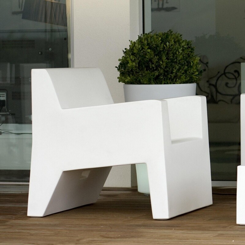 Jut Oudoor Easy Chair