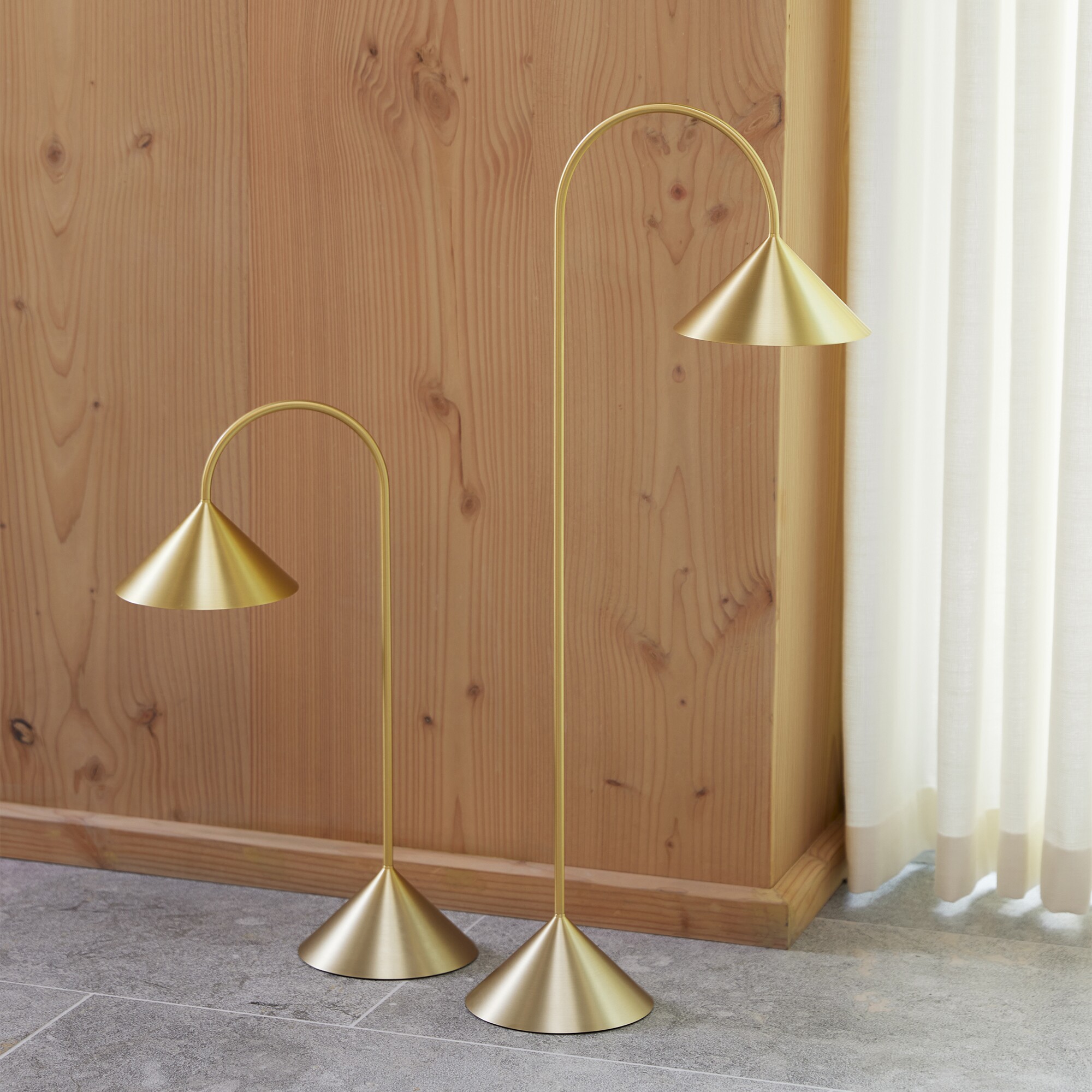 Grasp LED Battery Lamp Portable H 72cm