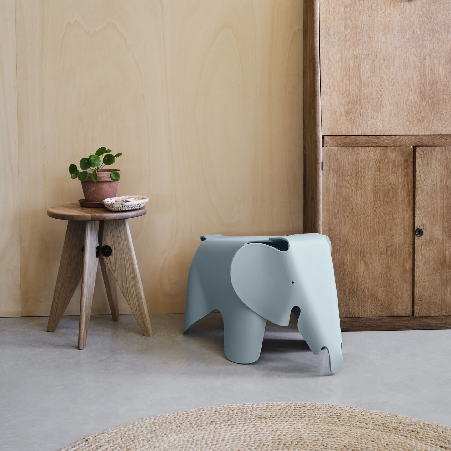 Eames Elephant