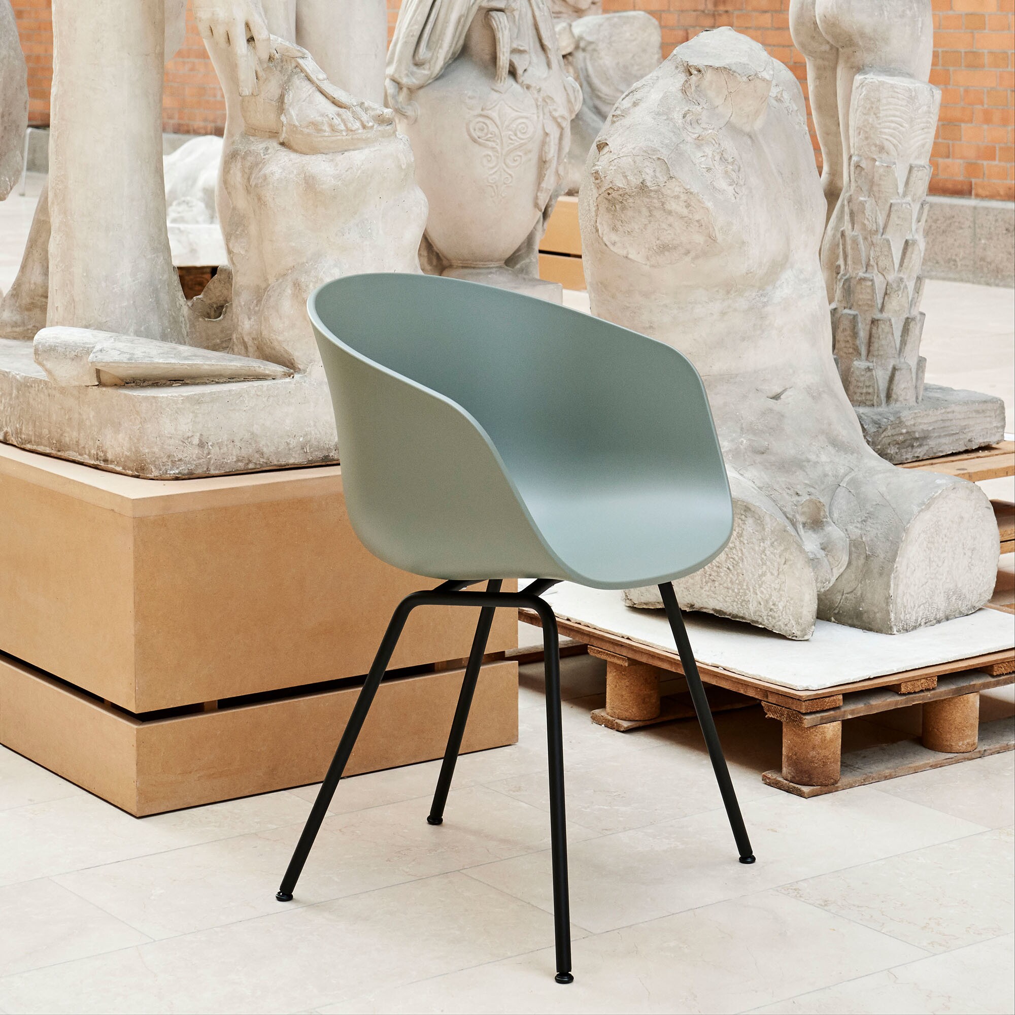 About a Chair AAC 26 2.0 Black Base