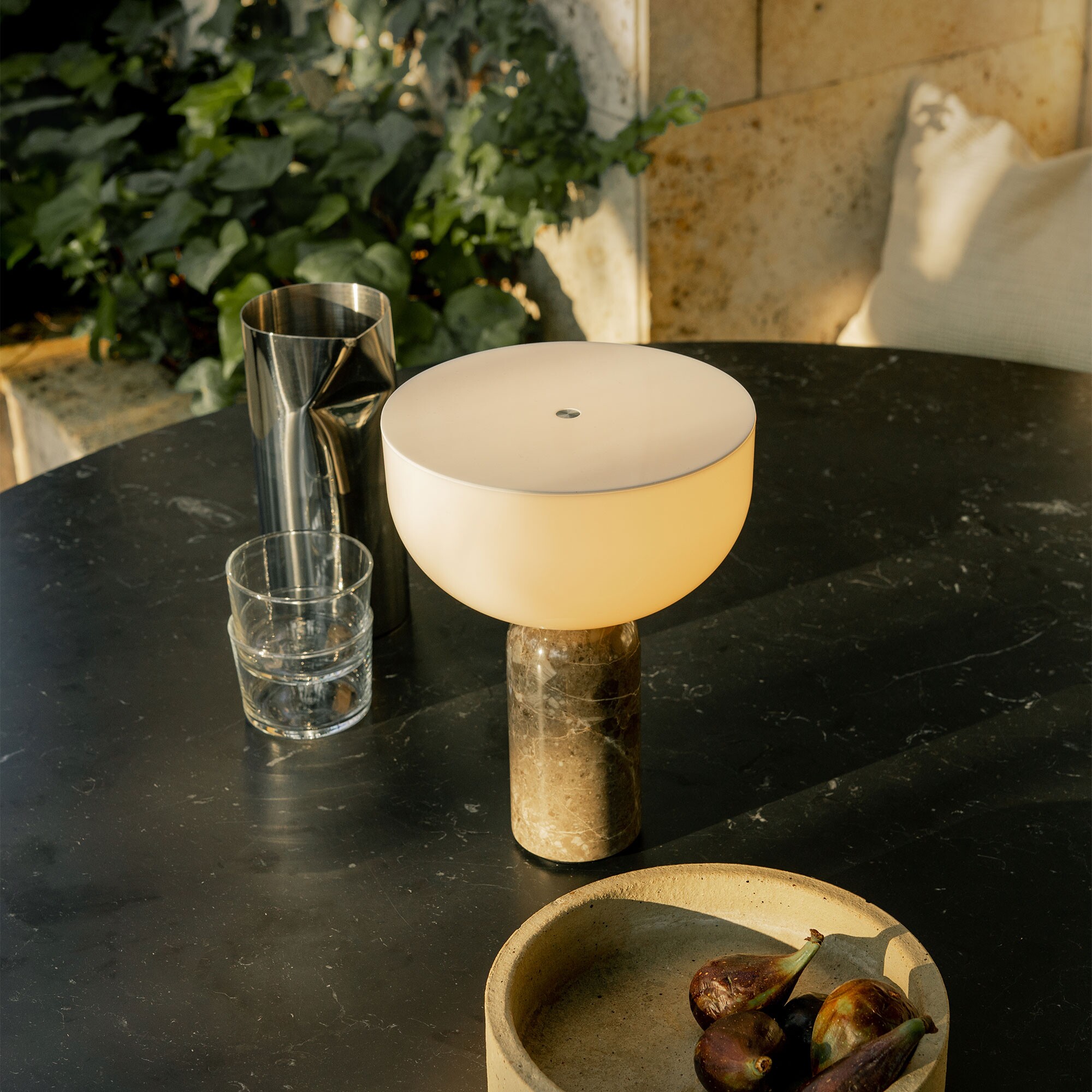 Kizu Portable LED Table Lamp with Battery