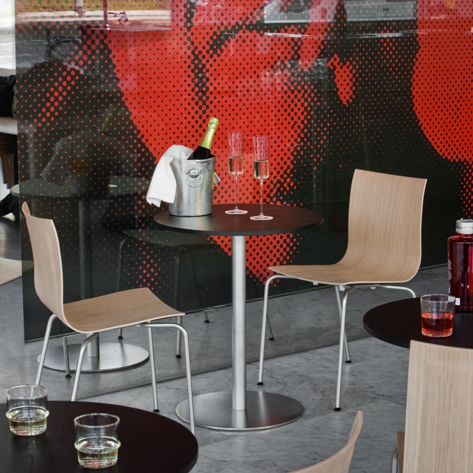 Brio Bistro Table Round H72cm