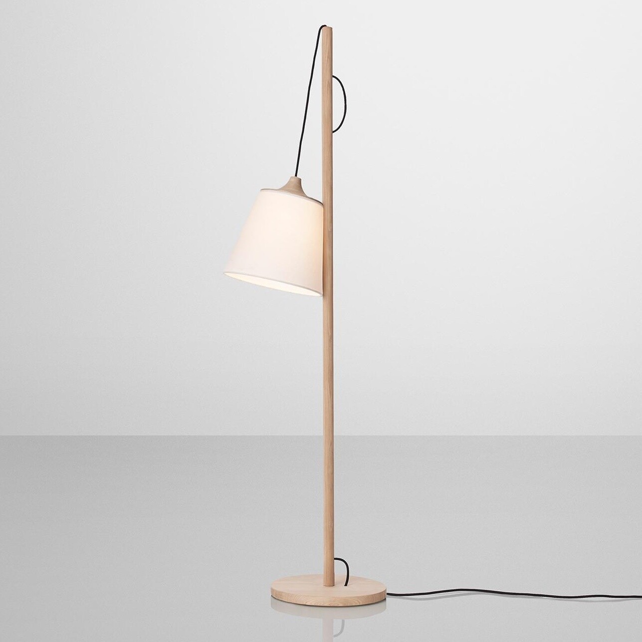 Muuto Pull Floor Lamp