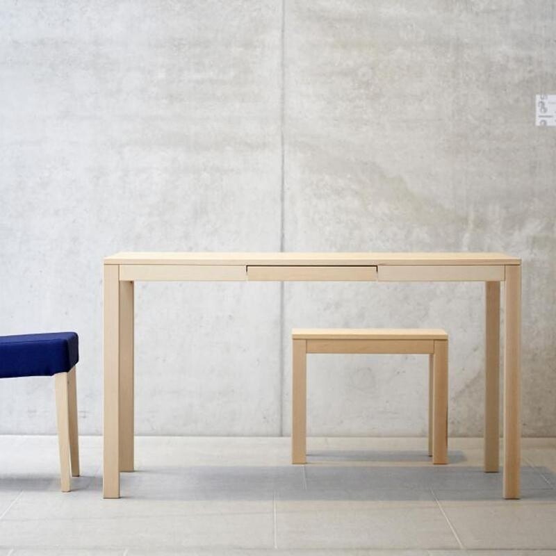 HAYa Dining Table With Drawer