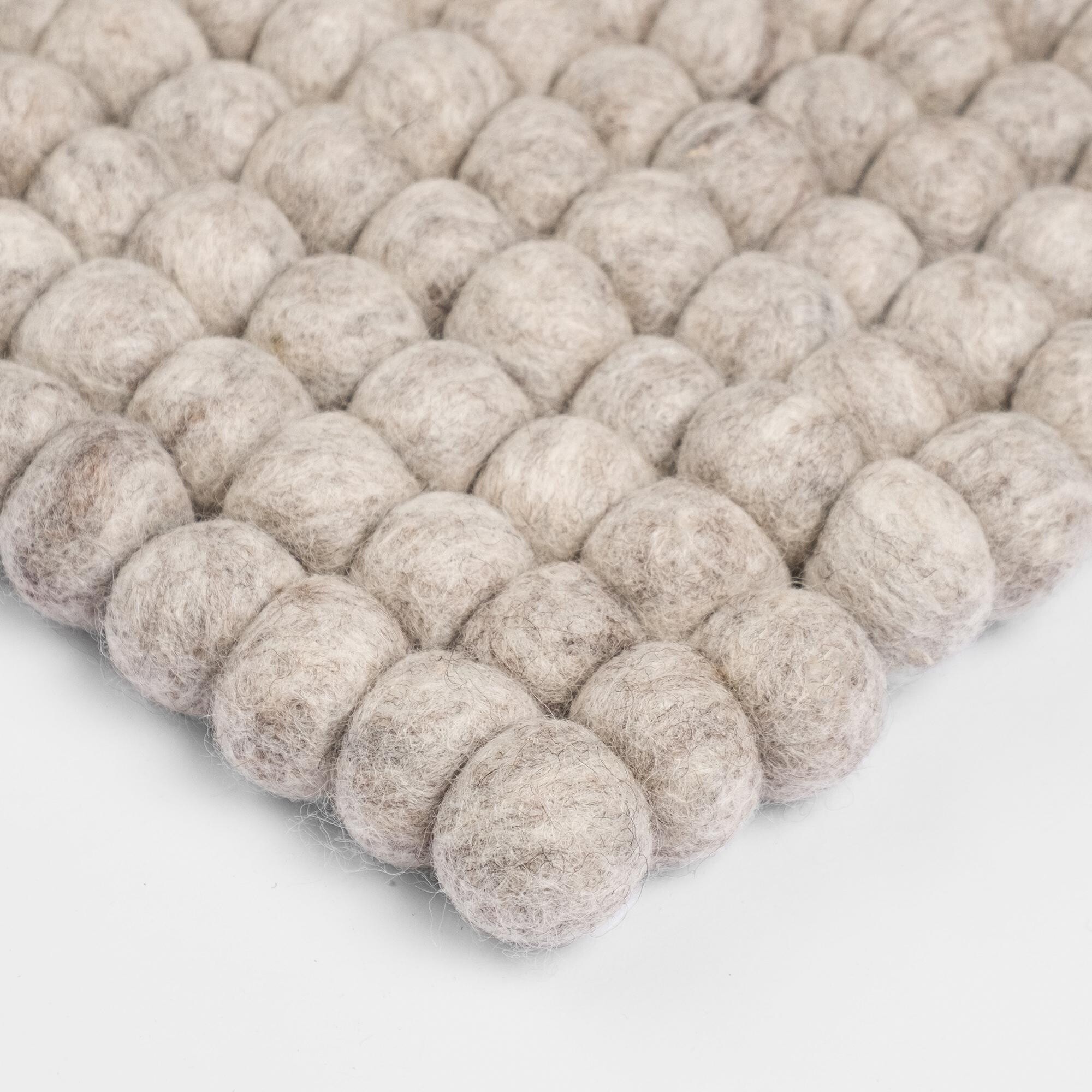 Béla Felt Ball Rug rectangular