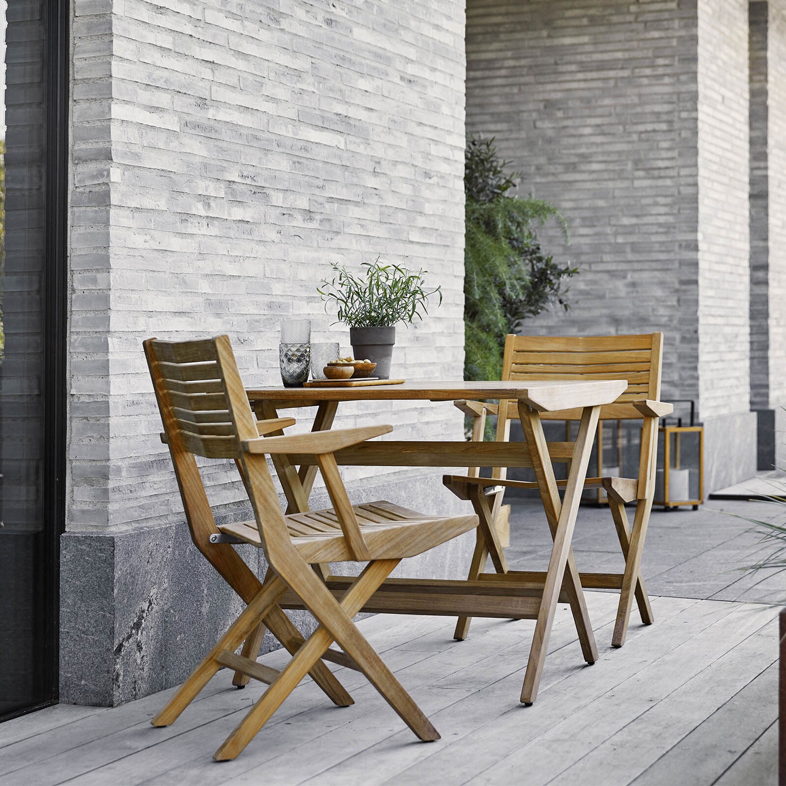 Flip Foldable Garden Armchair