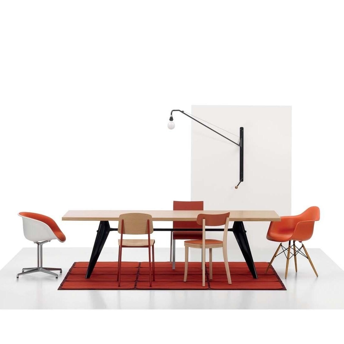 Eames Plastic Armchair DAW Golden Maple Base