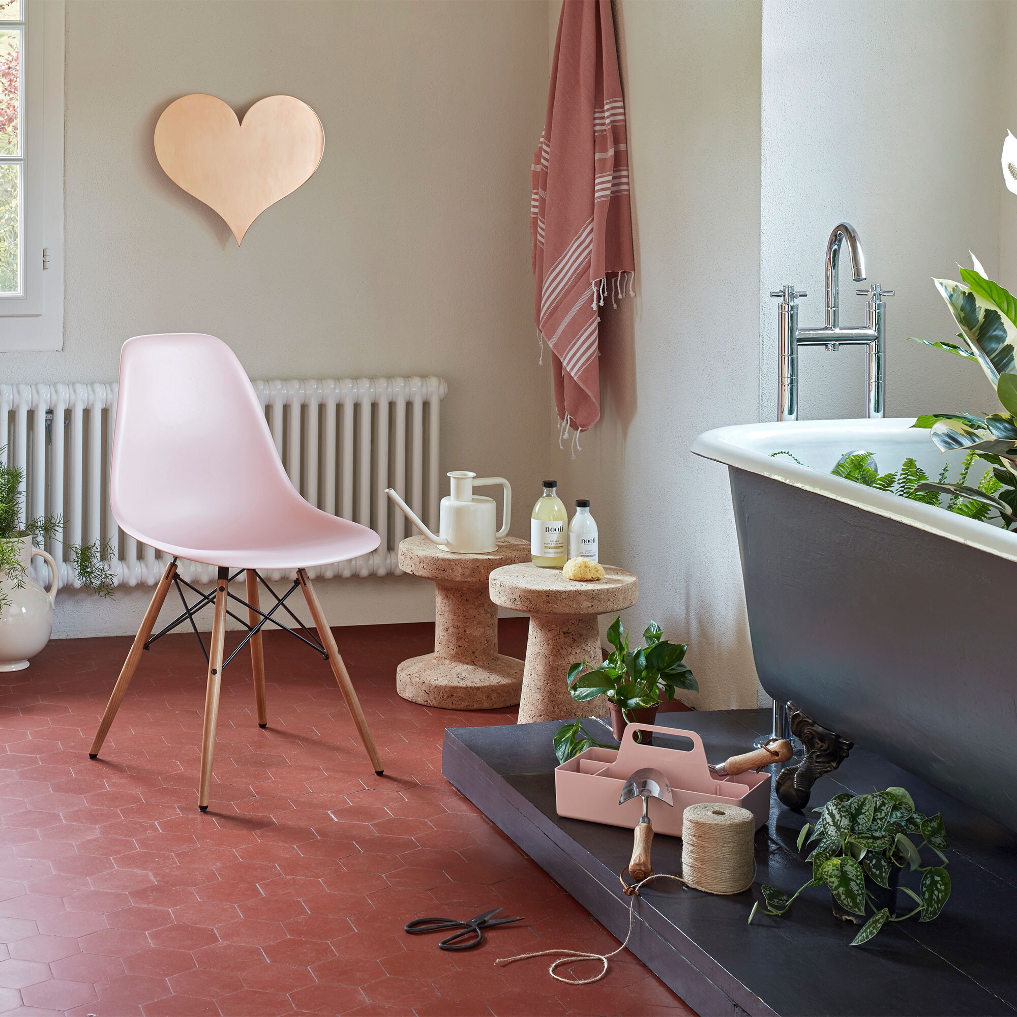 Eames Plastic Side Chair DSW RE Ash Base