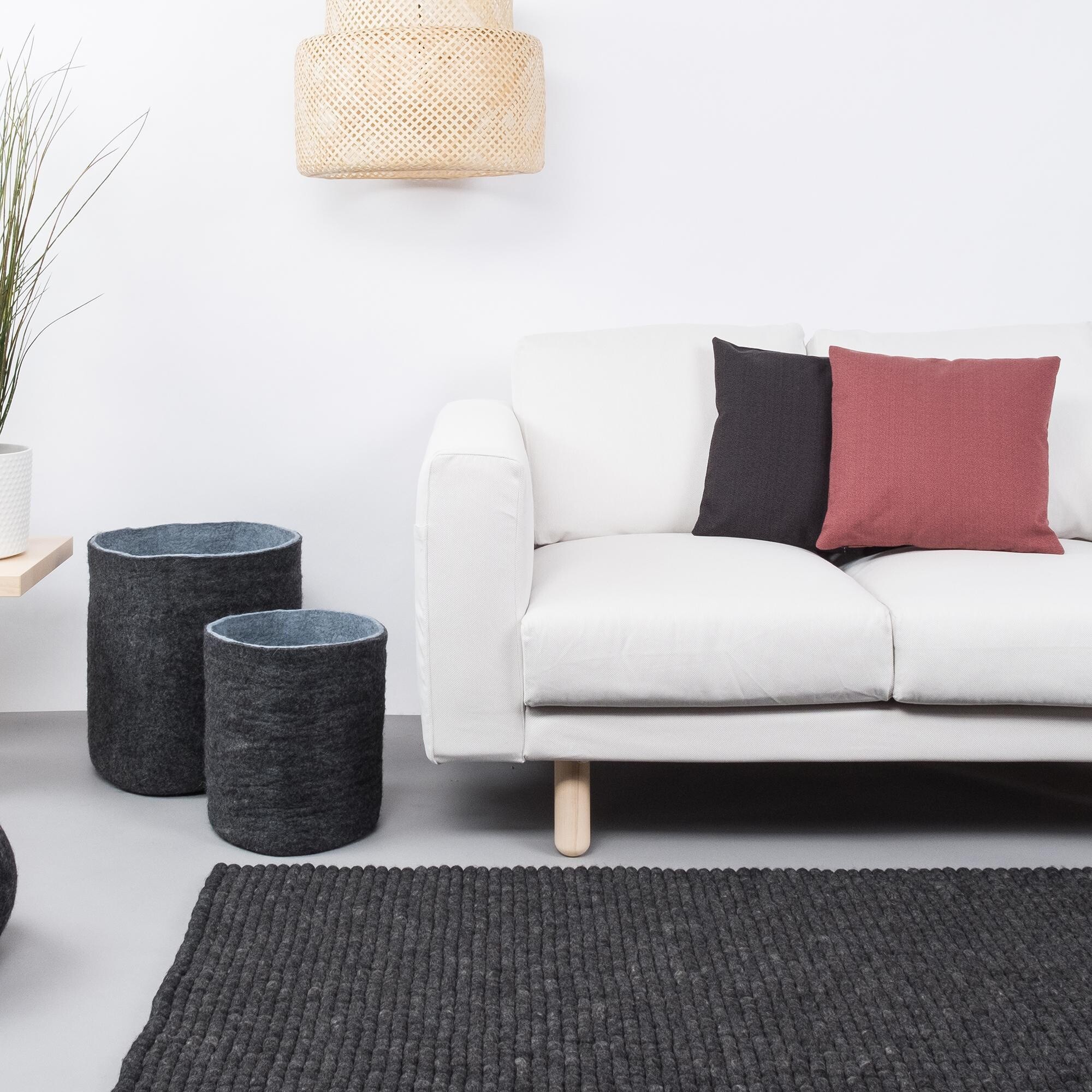 Hugo Felt Ball Rug rectangular